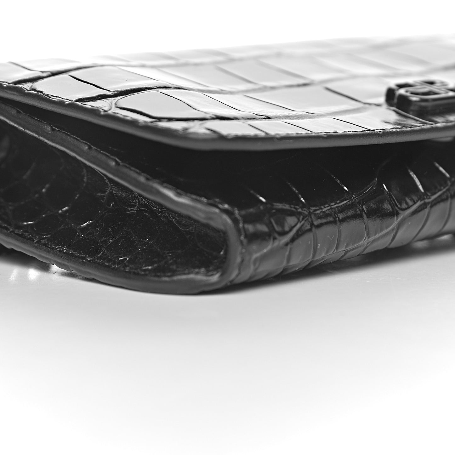 Shiny Calfskin Crocodile Embossed BB Phone Holder Wallet On Chain Black