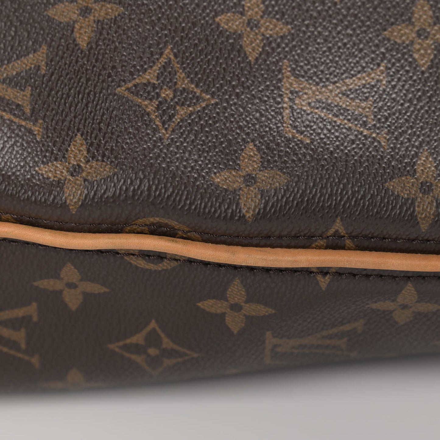 Monogram Sully MM