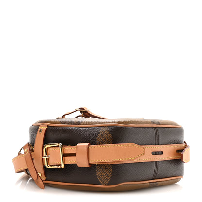 Louis Vuitton Reverse Monogram Giant Boite Chapeau Souple 4 of 11