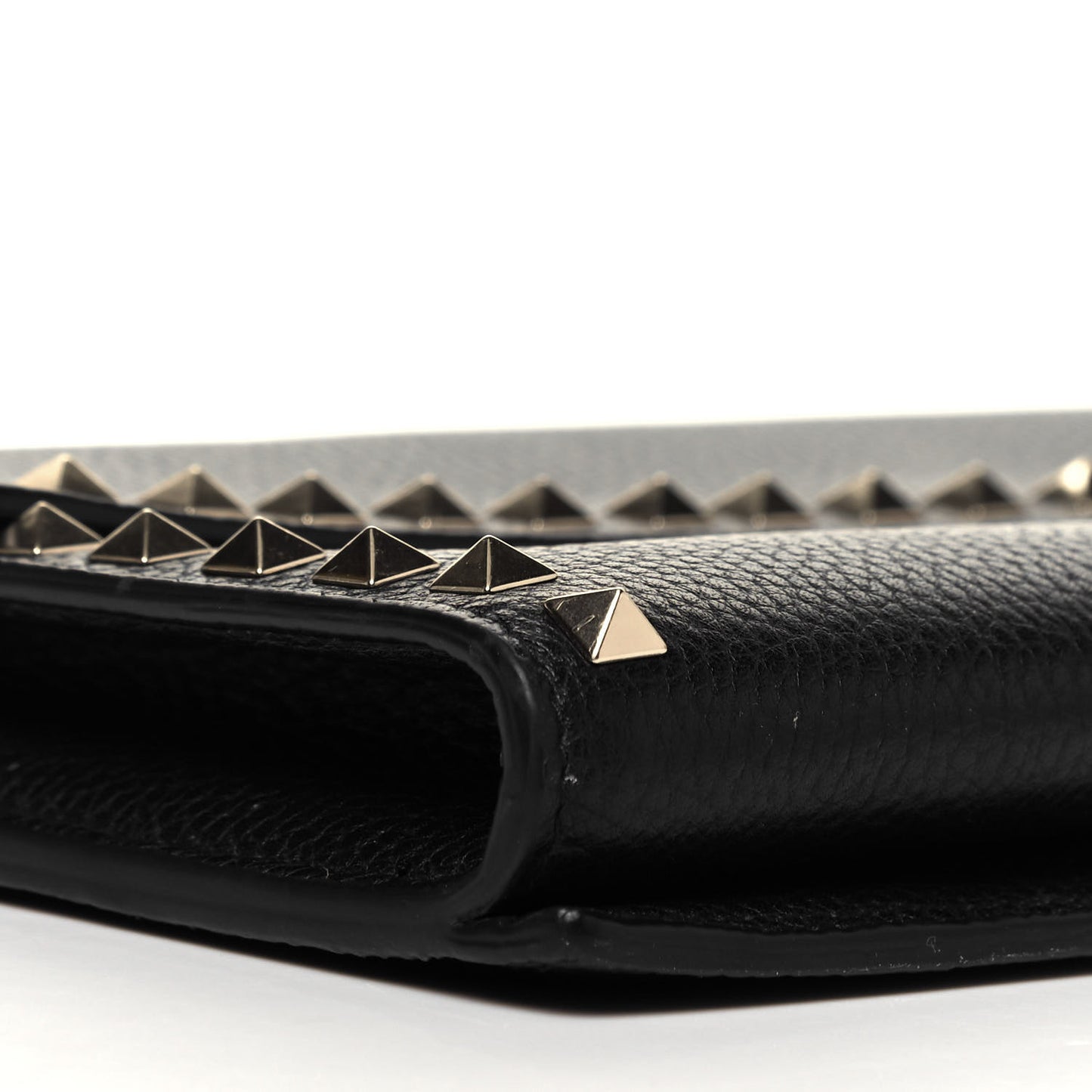 Pebbled Calfskin Large Rockstud Wristlet Clutch Black