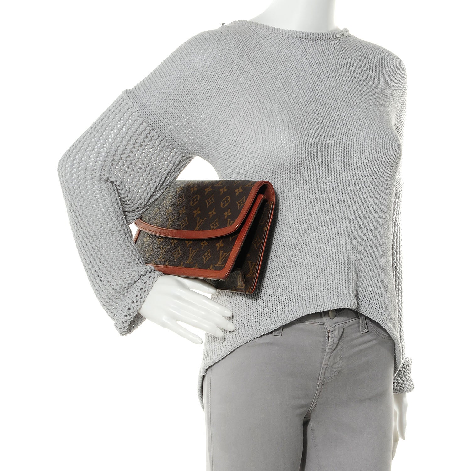 Louis Vuitton Monogram Pochette Dame 29 2 of 7