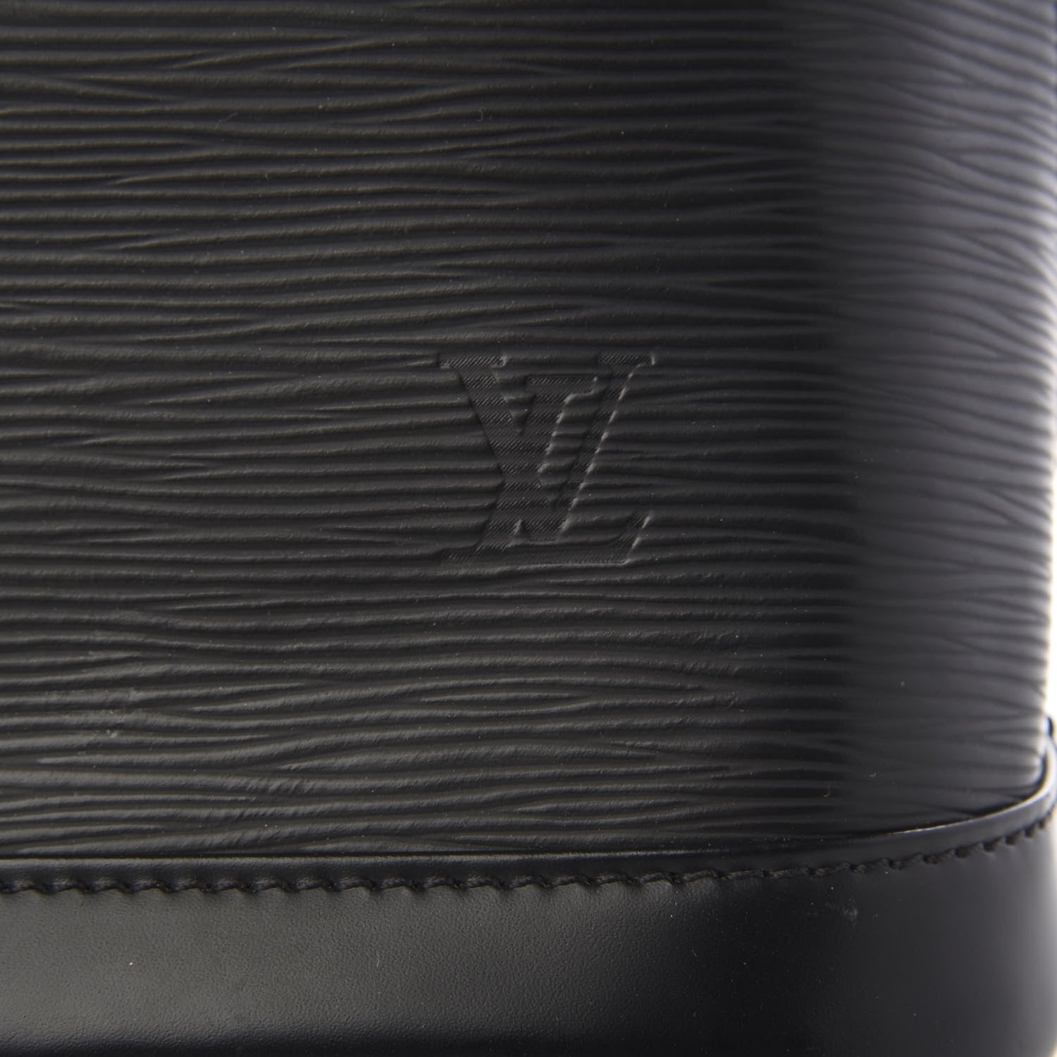 Louis Vuitton Epi Alma PM Black 7 of 10