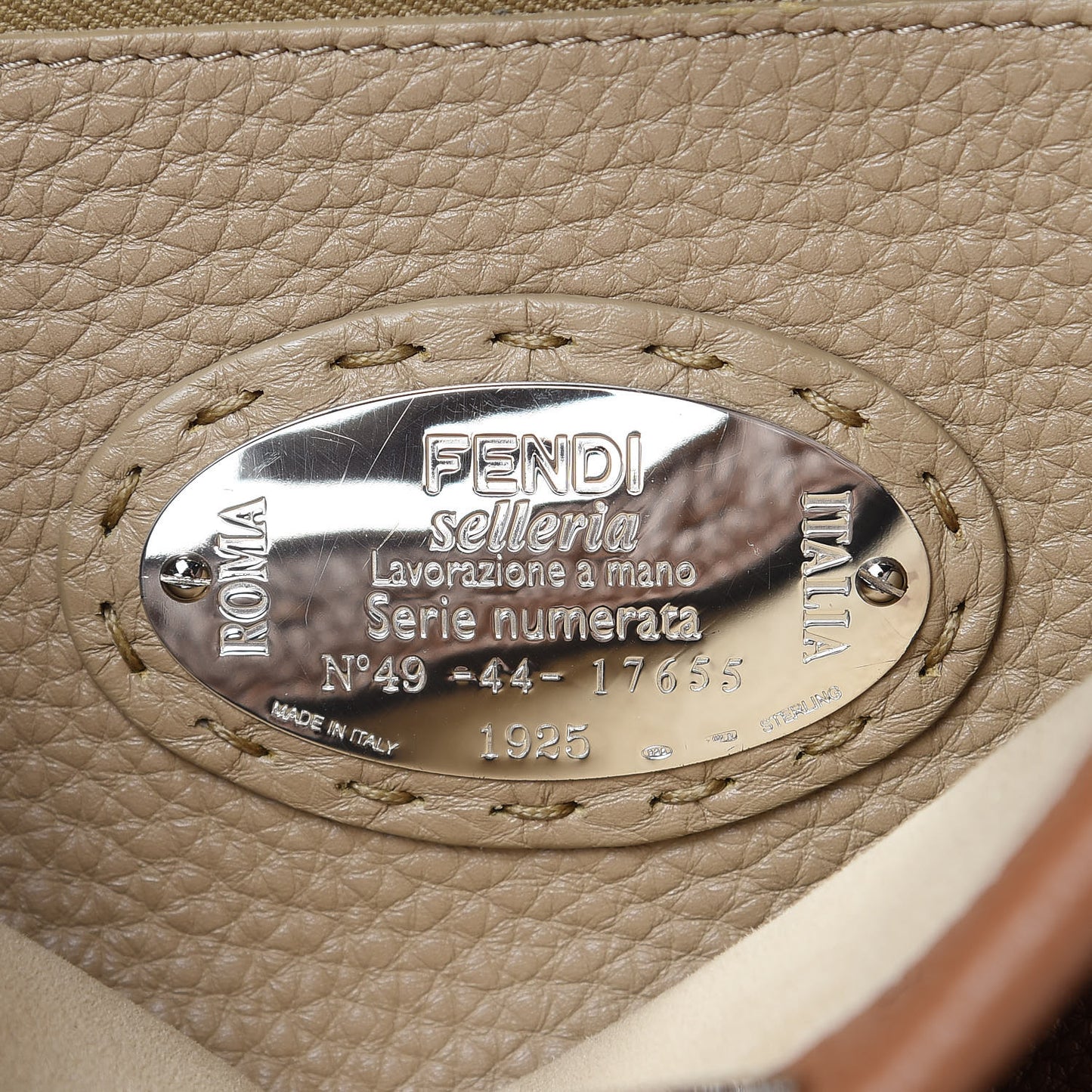 Cuoio Romano Selleria Bi-Color Medium Peekaboo Iconic Satchel Mou Deserto