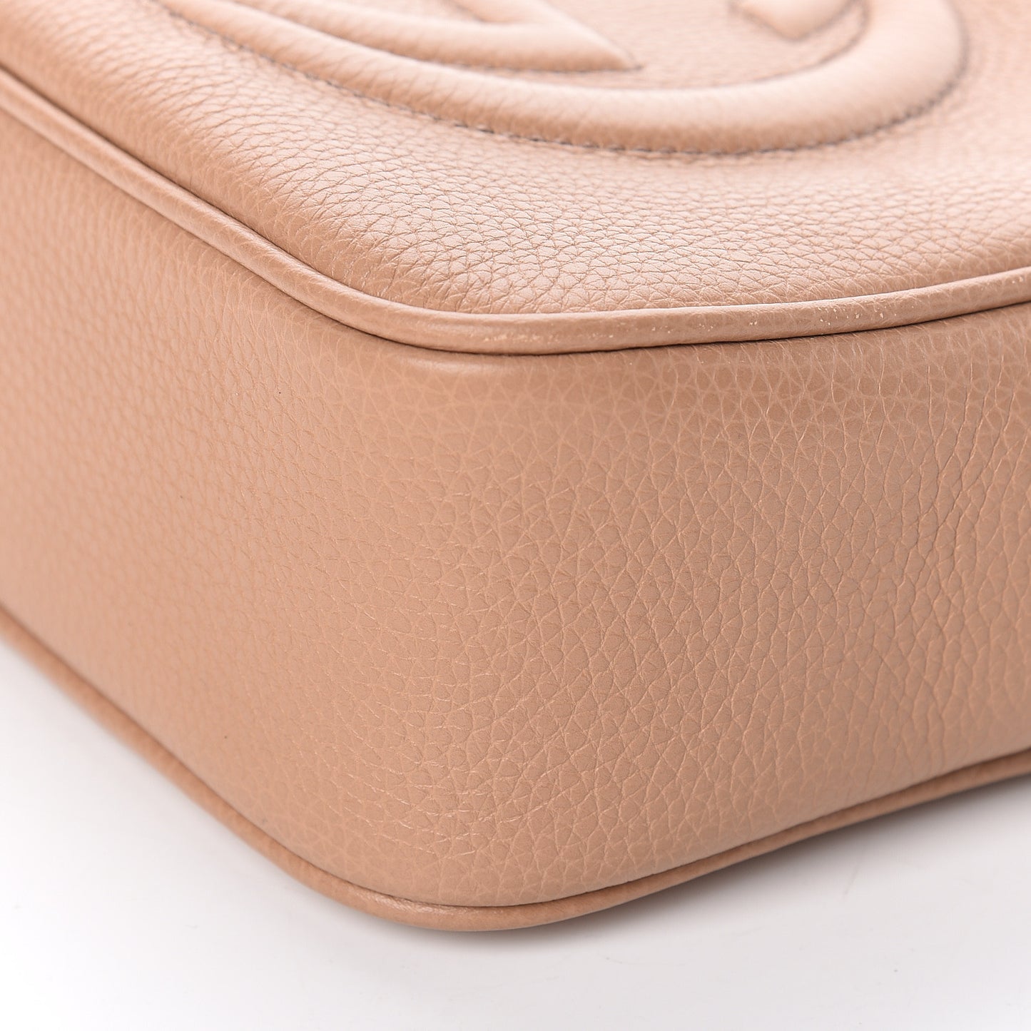 Pebbled Calfskin Small Soho Disco Bag Camelia
