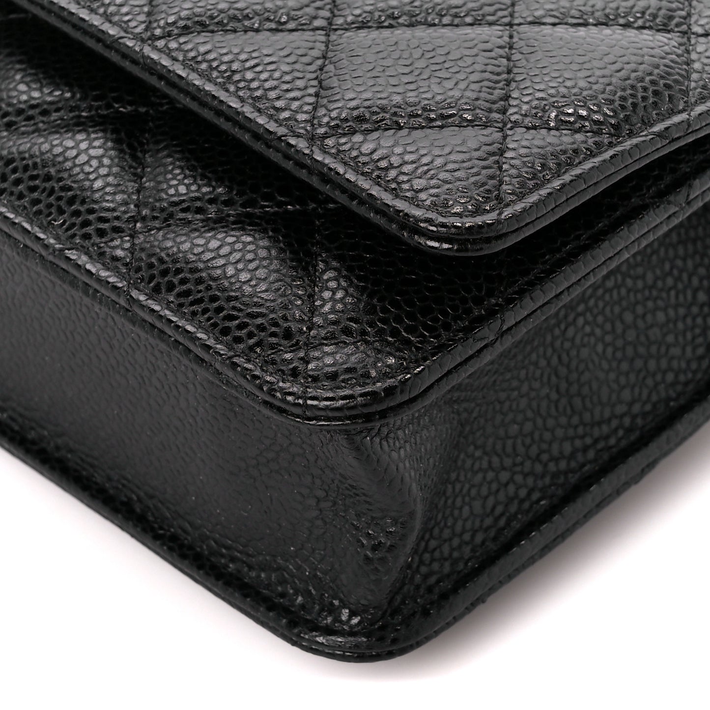 Caviar Quilted Wallet on Chain WOC Black