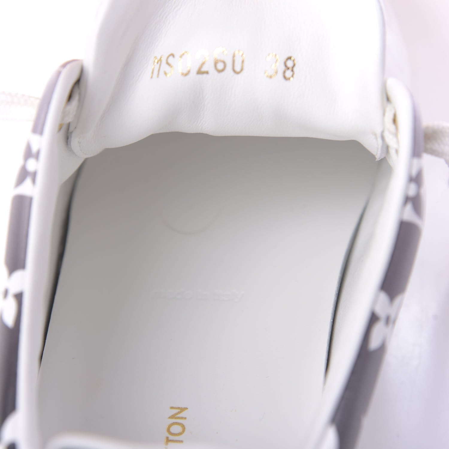 Louis Vuitton Calfskin Monogram Frontrow Sneakers 38 White Black 9 of 10