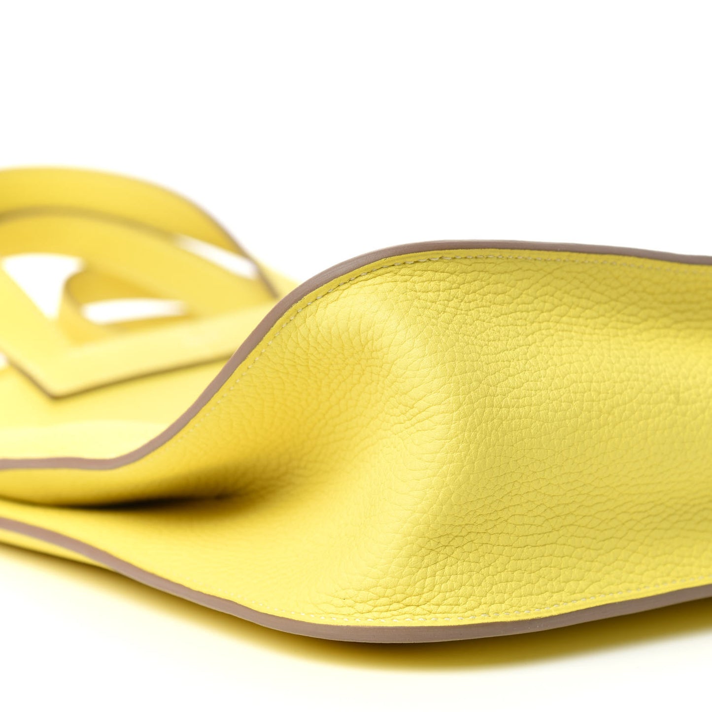 Taurillon Clemence Halzan 31 Lime