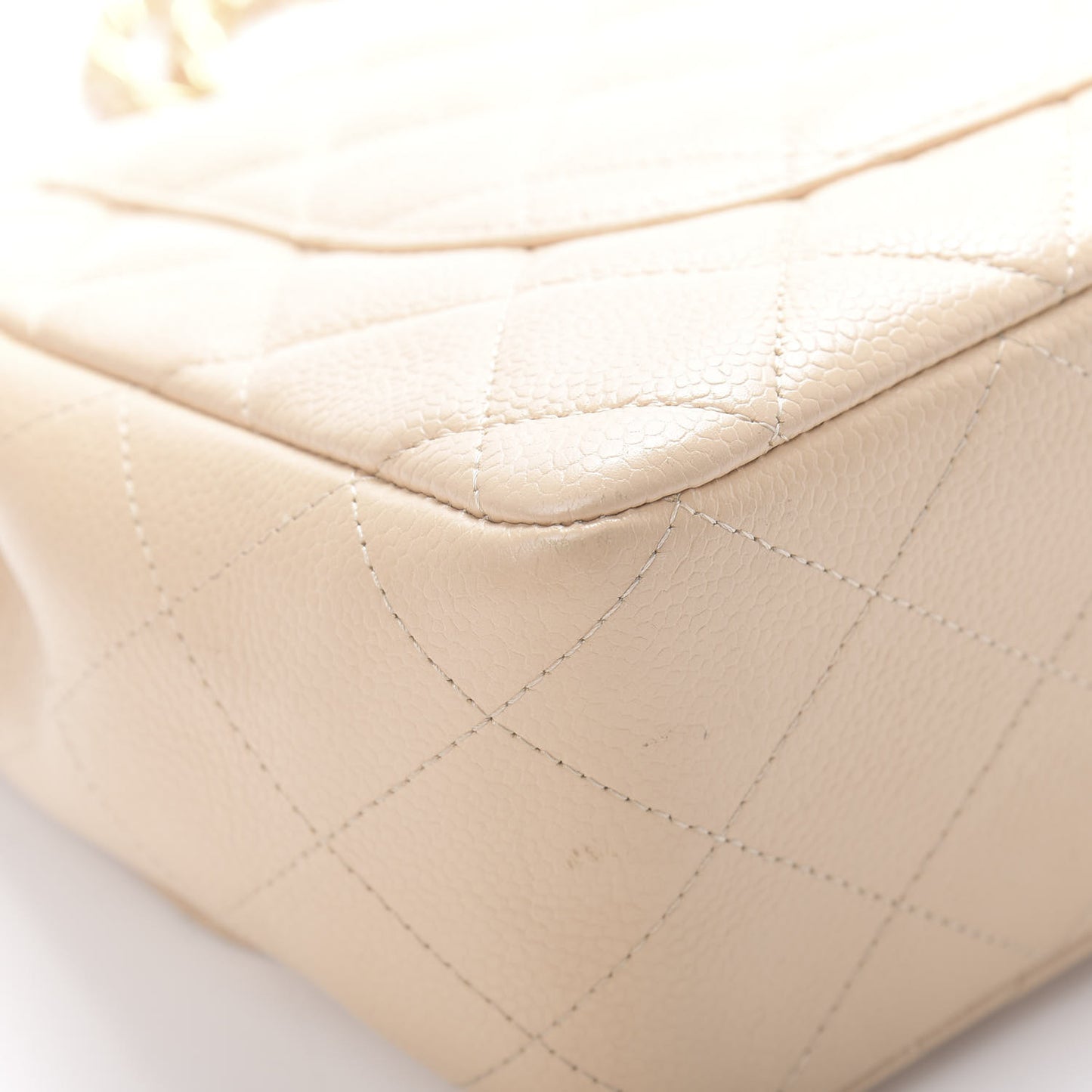 Caviar Quilted Jumbo Single Flap Beige Clair
