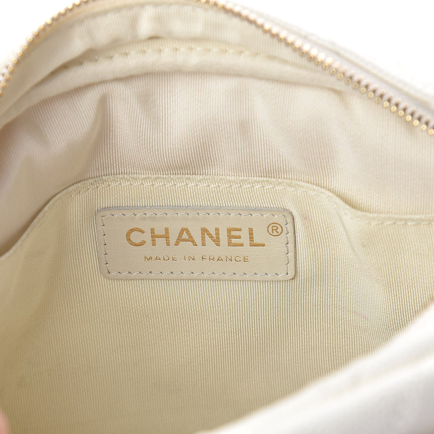 Chanel Caviar Quilted CC Day Camera Case White 6 of 10