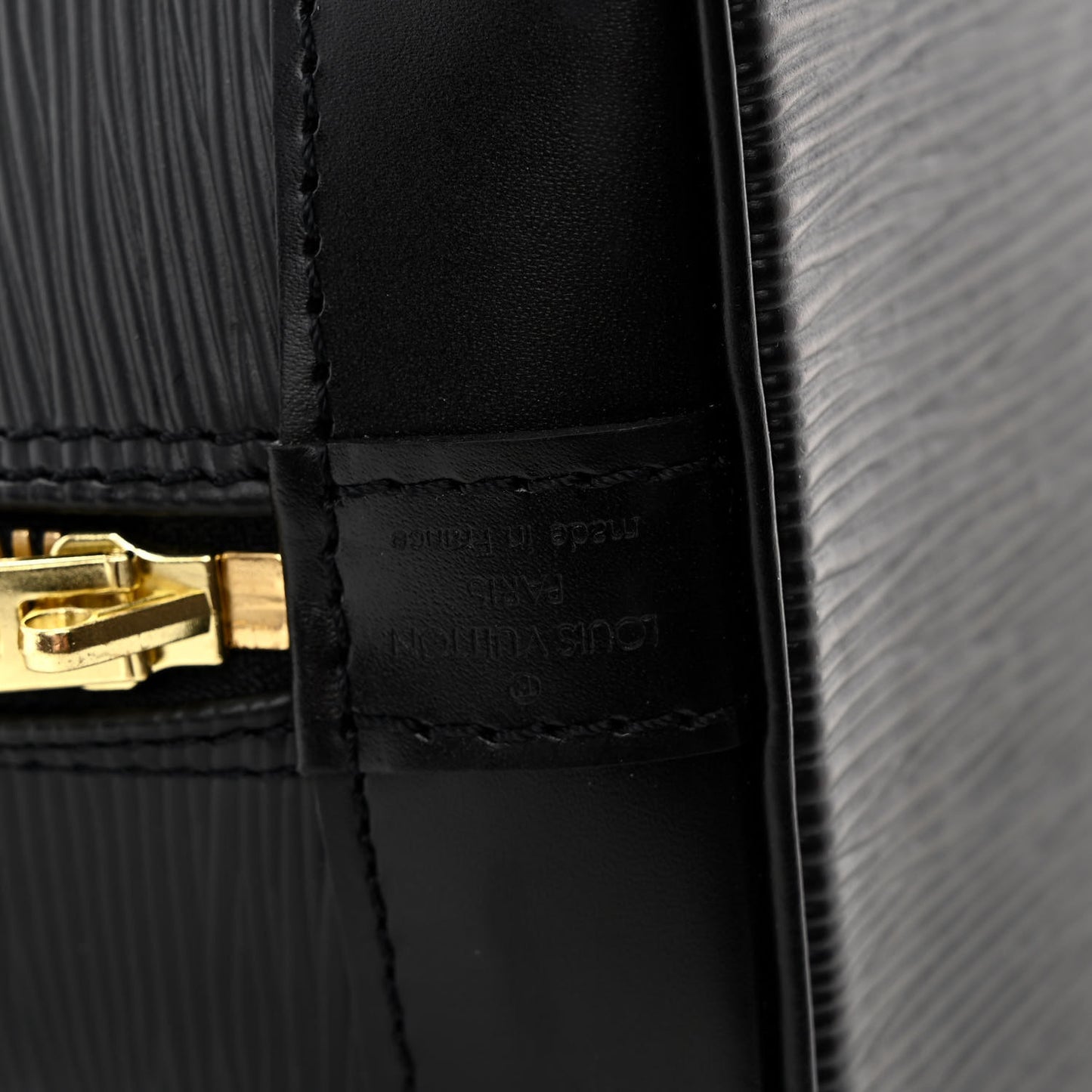 LOUIS VUITTON Epi Alma PM Black