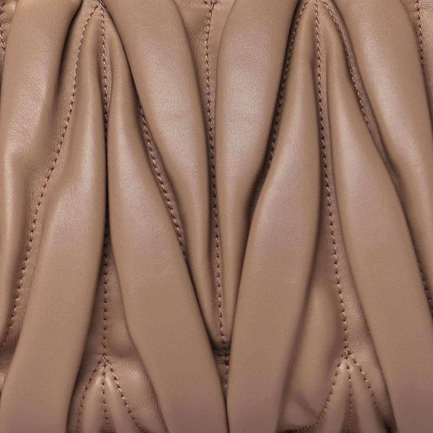 Nappa Matelasse Miu Belle Bag Cammeo