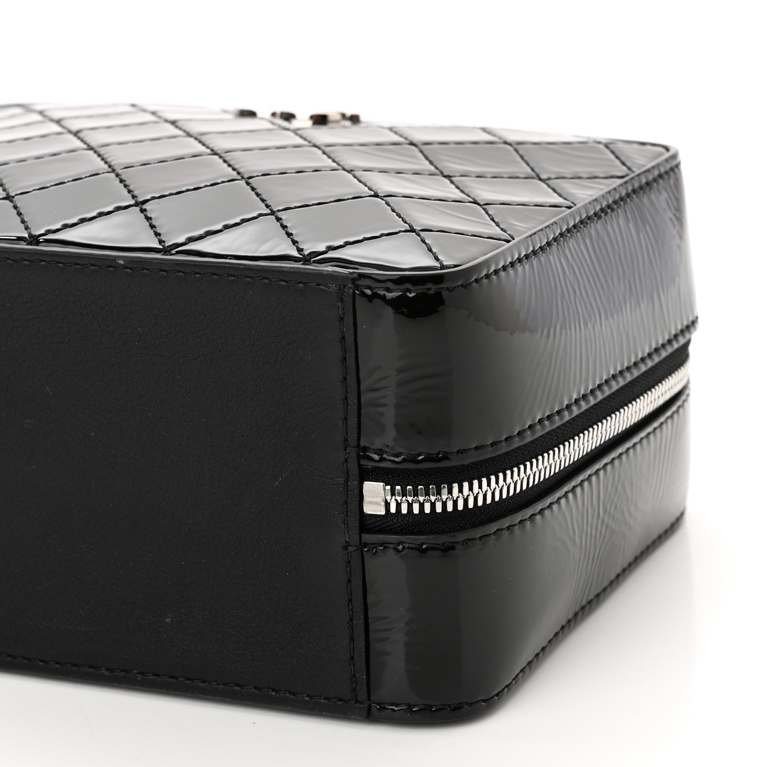 Chanel Patent Quilted Travel Kit Vanity Case Black 10 of 11