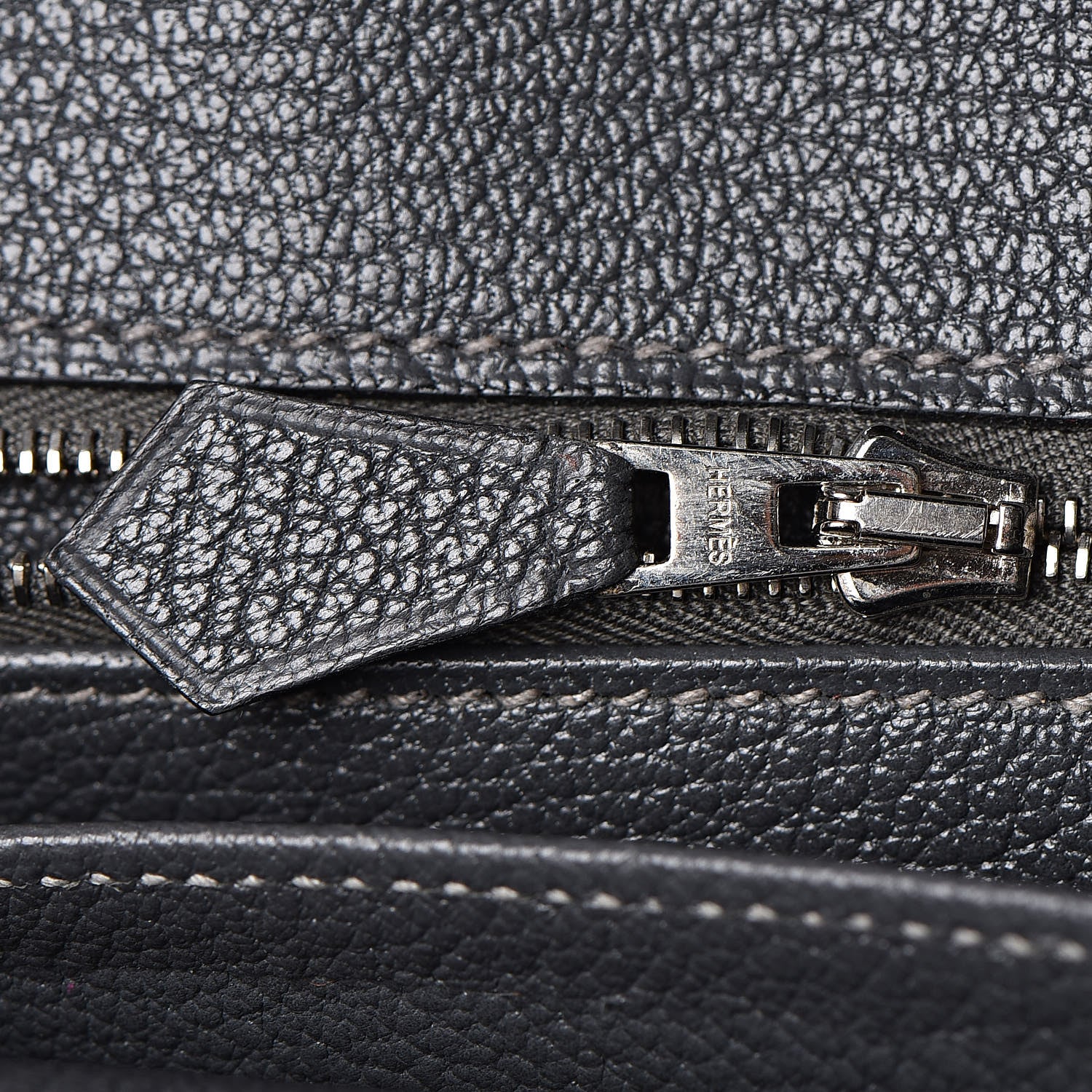 Hermes Matte Niloticus Crocodile Birkin 25 Graphite 23 of 33