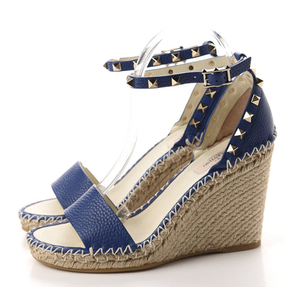Valentino Garavani Grained Calfskin Rockstud Ankle Strap Espadrille 15/105mm Wedge Sandals 38 Blu Delft Natural 3 of 10