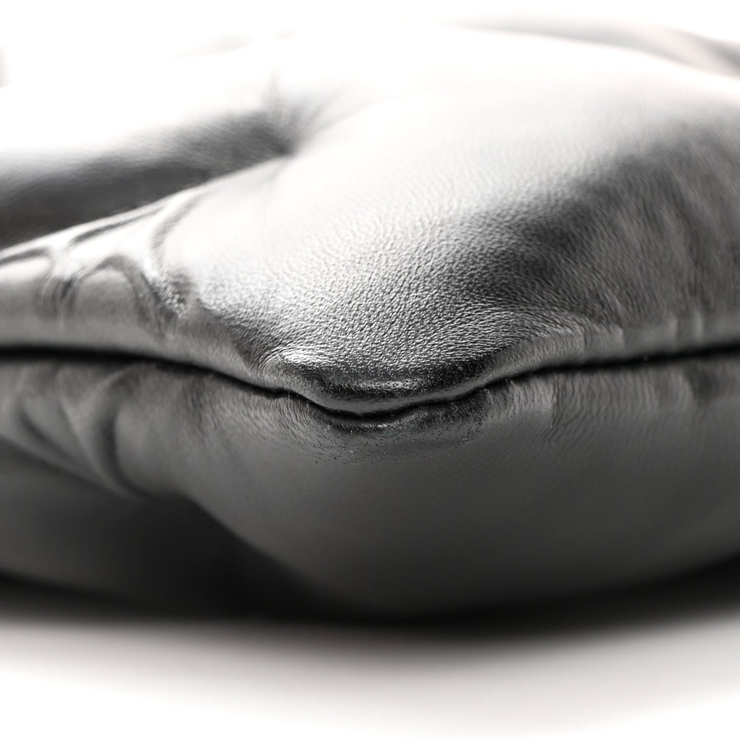Lambskin Puffer A4 Pouch Black