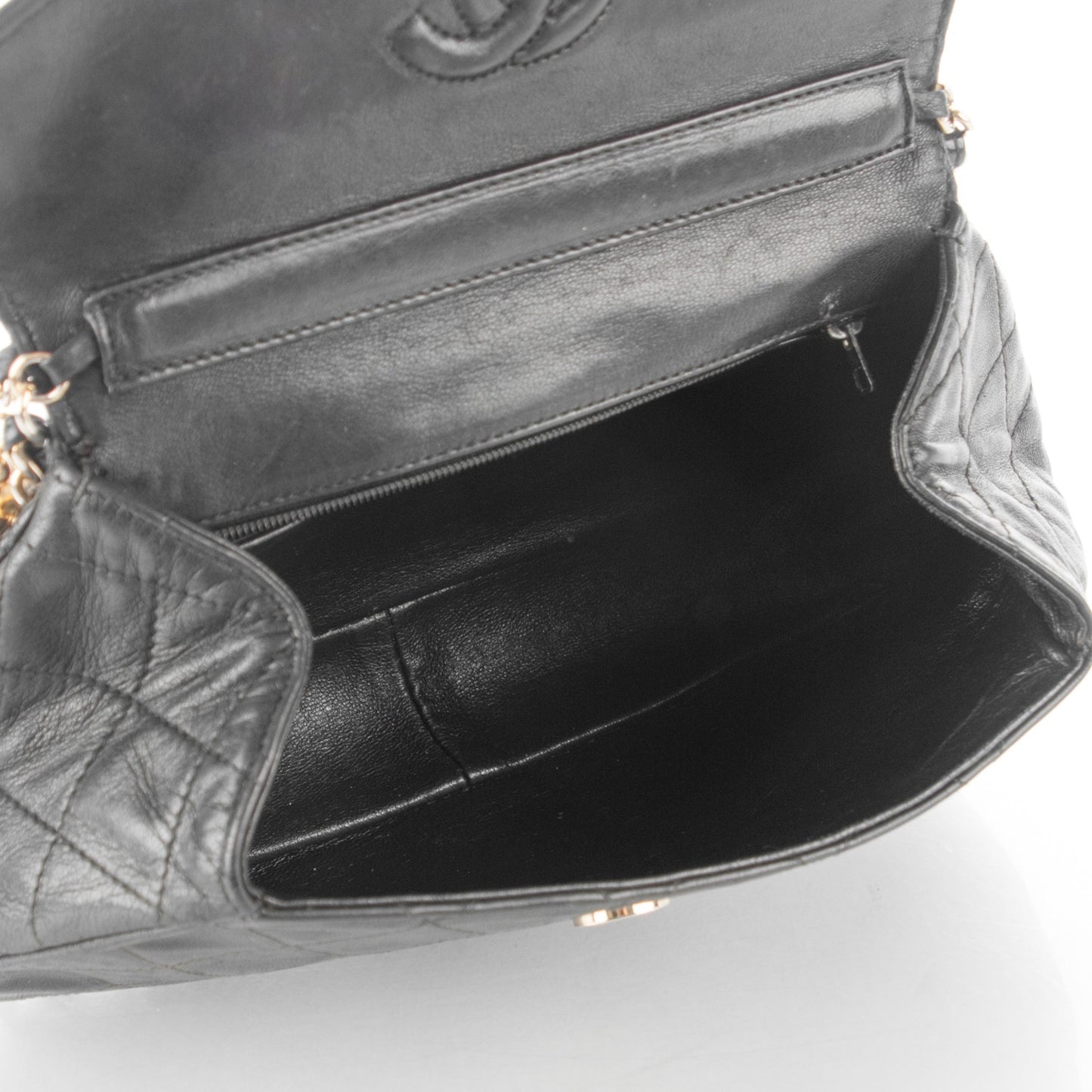 Lambskin Quilted Small Tassel Flap Black