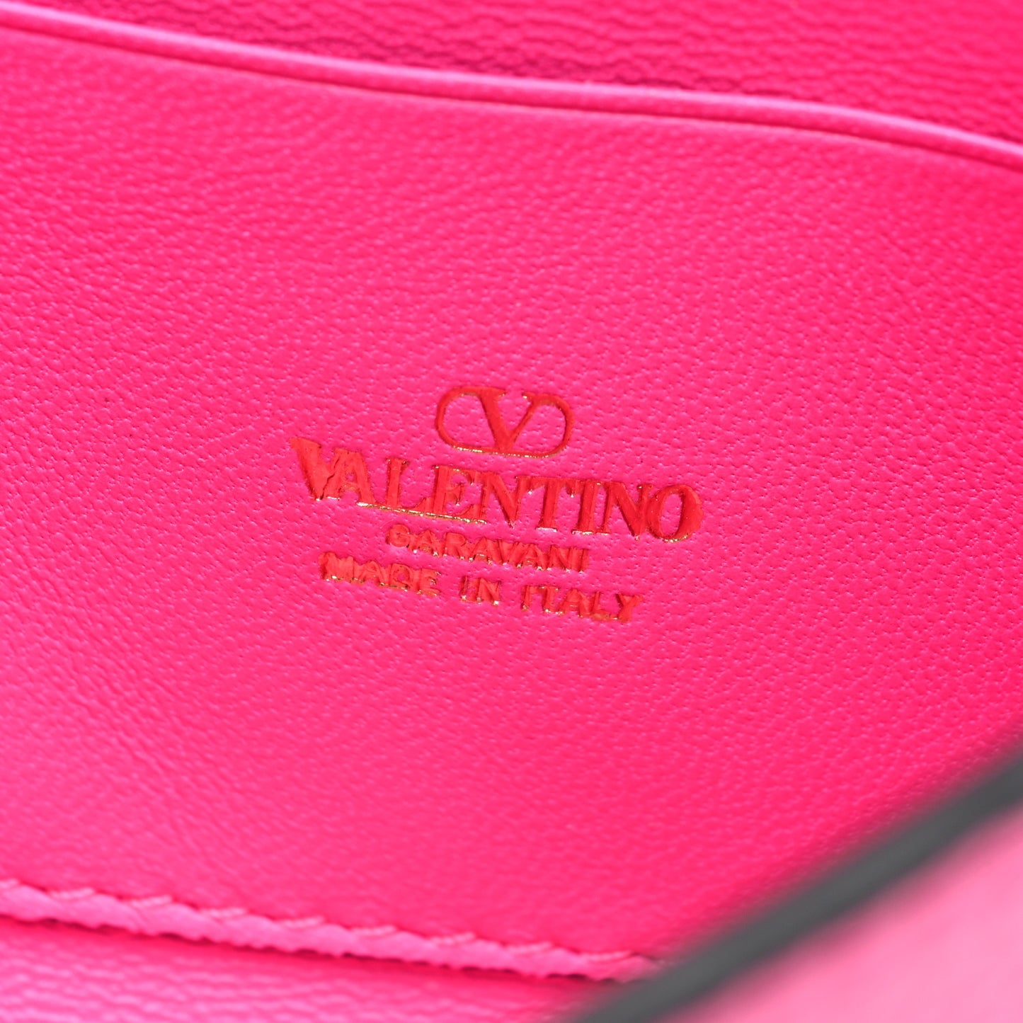Grainy Calfskin Rockstud Flip Lock Wallet With Chain Pink PP