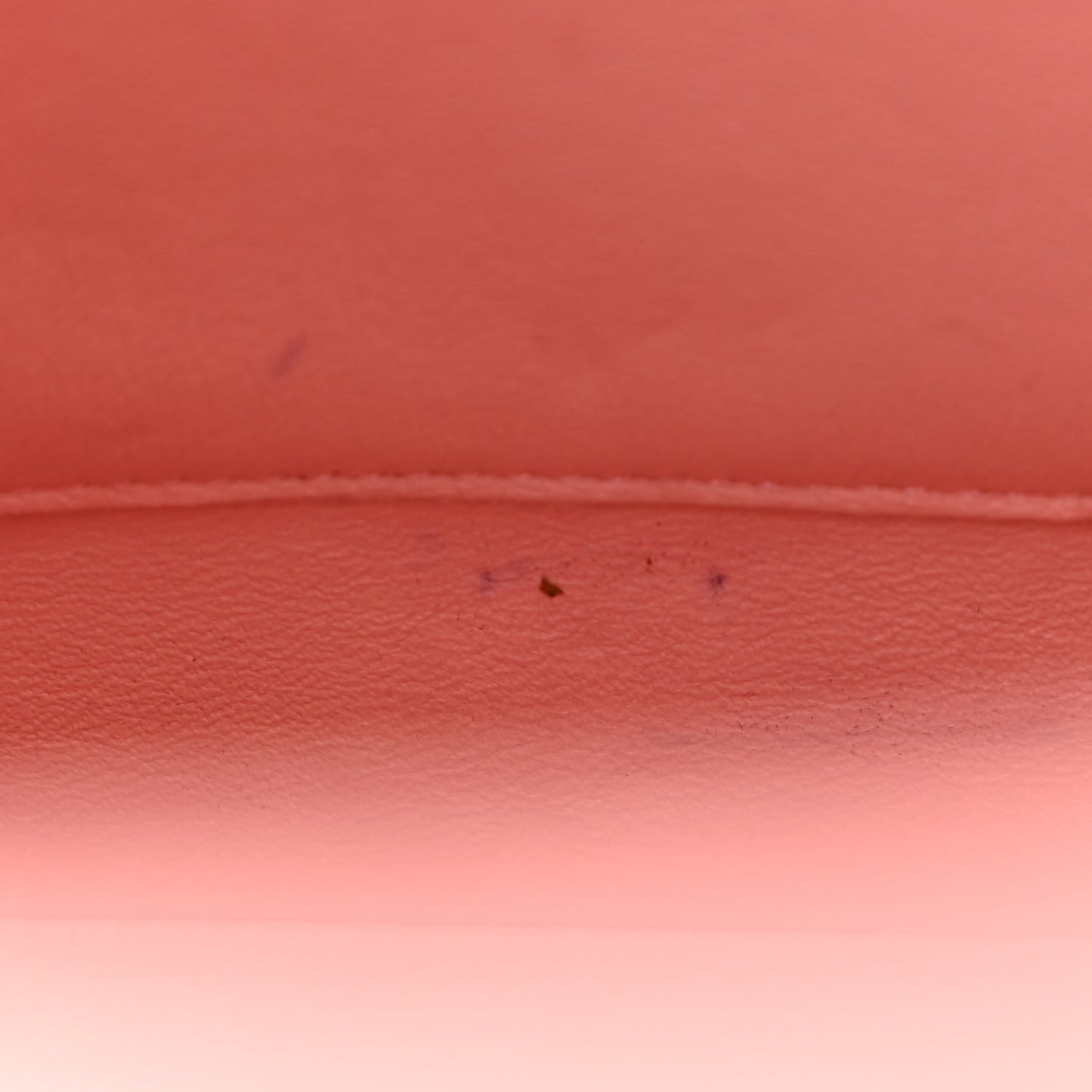 Caviar Quilted Medallion Tote Light Pink