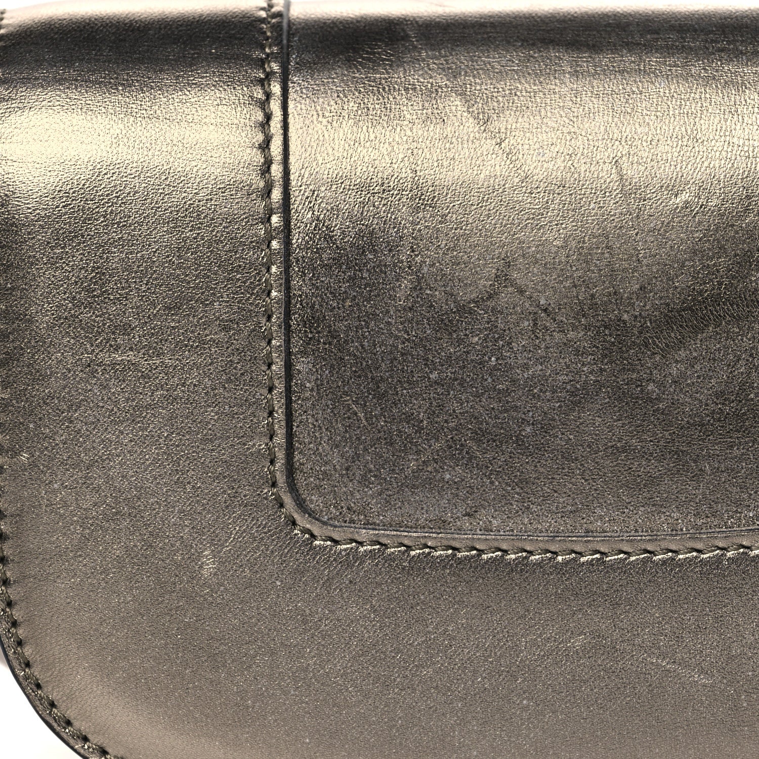 Valentino Garavani Metallic Nappa Small Supervee Crossbody Bag Silber 13 of 15