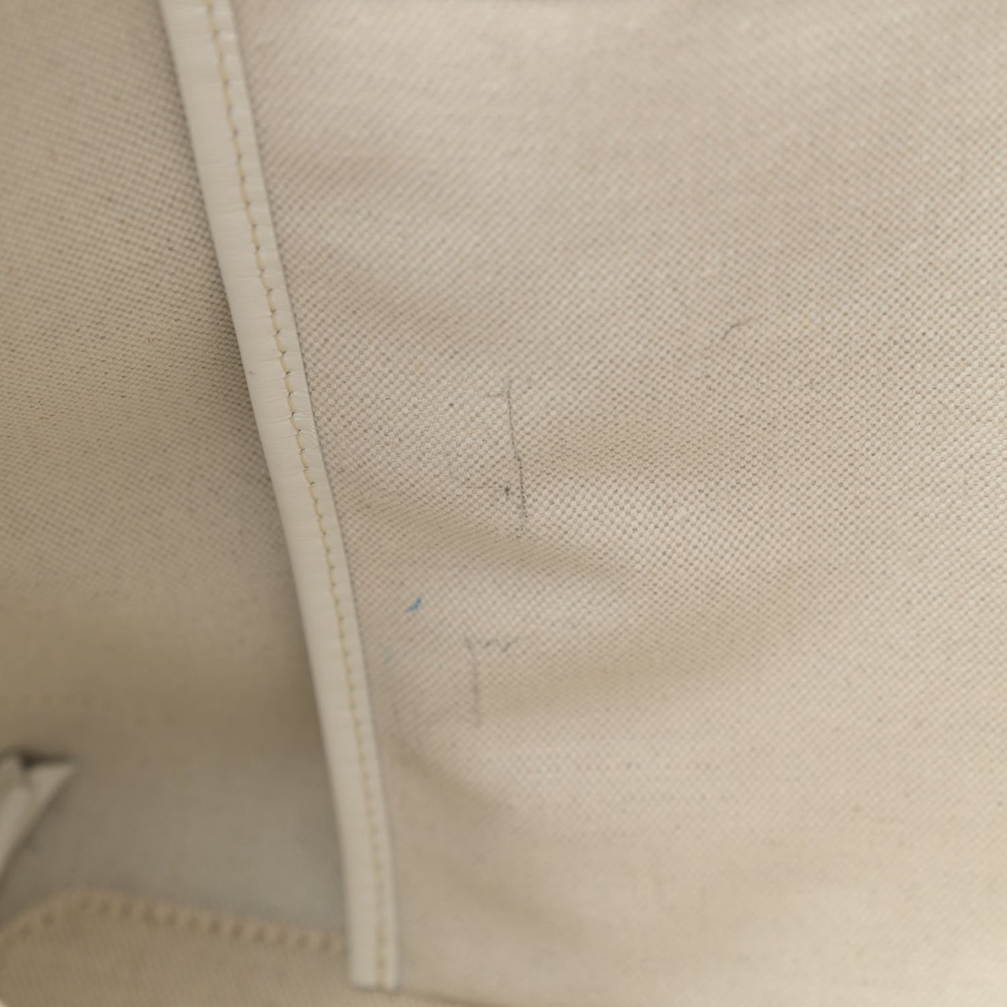 Goyardine Bellechasse PM White
