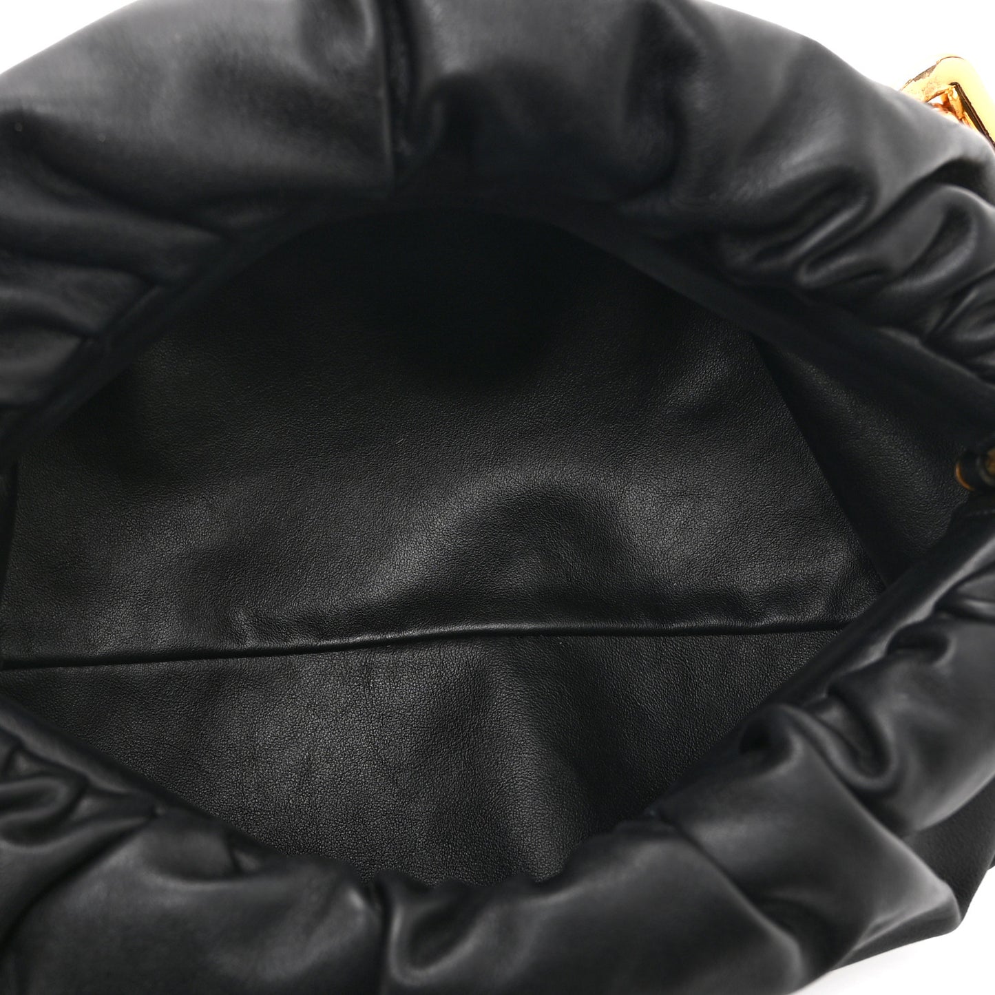 Calfskin The Pouch Chain Black
