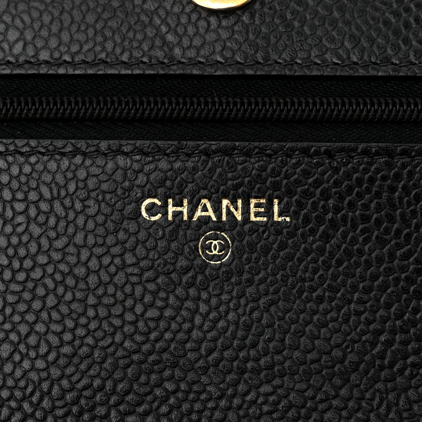Caviar Quilted Wallet on Chain WOC Black