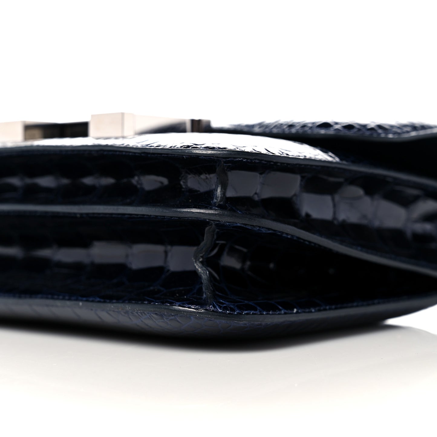 Shiny Alligator Lizard Constance 18 Bleu Marine Ombre