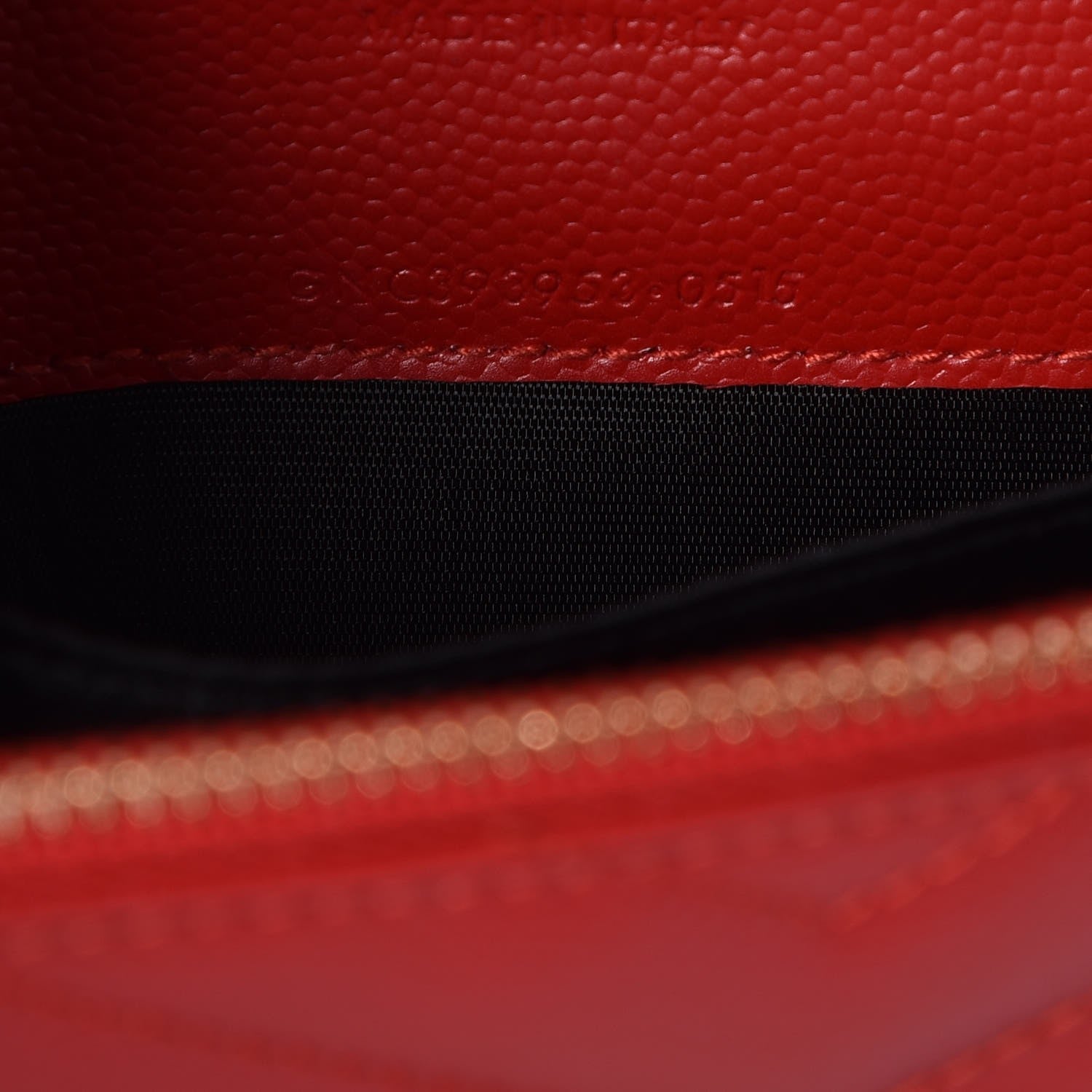 Saint Laurent Grain De Poudre Matelasse Chevron Monogram Envelope Chain Wallet New Red 8 of 8