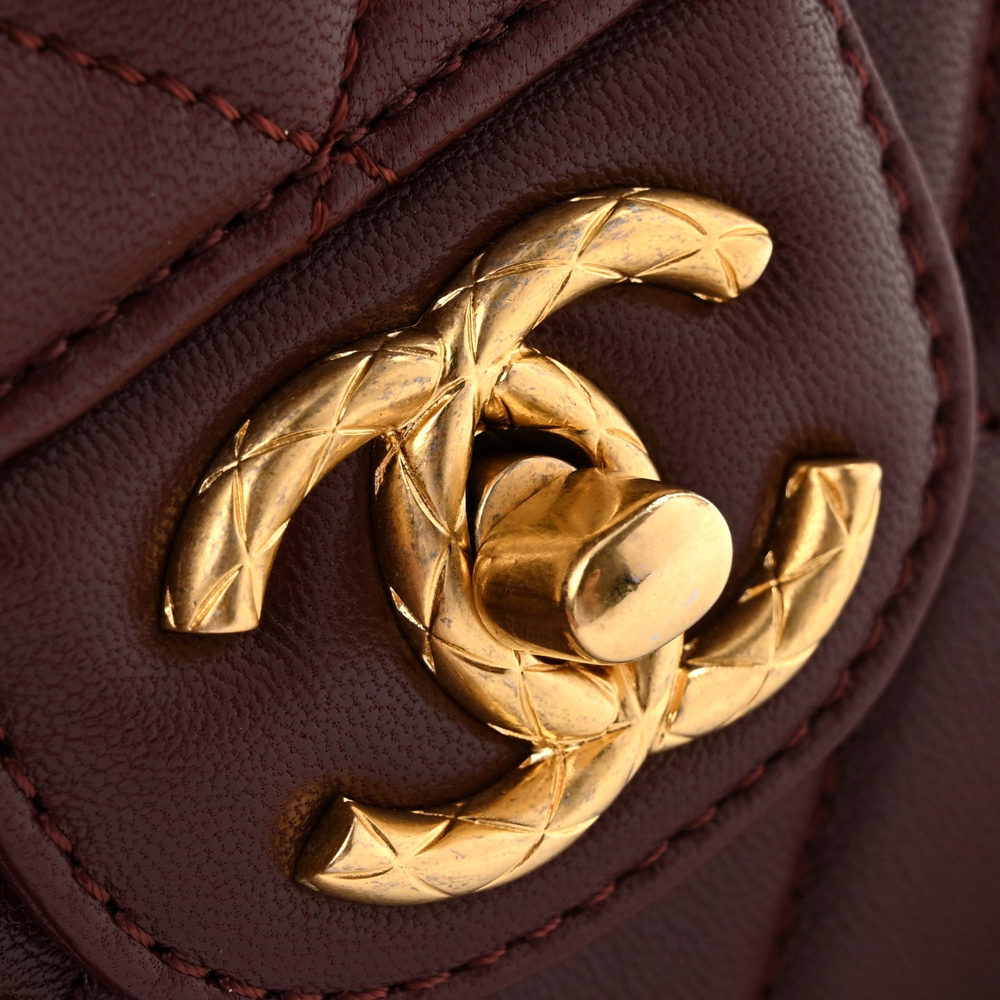 Lambskin Quilted Mini Logo Square Flap Burgundy