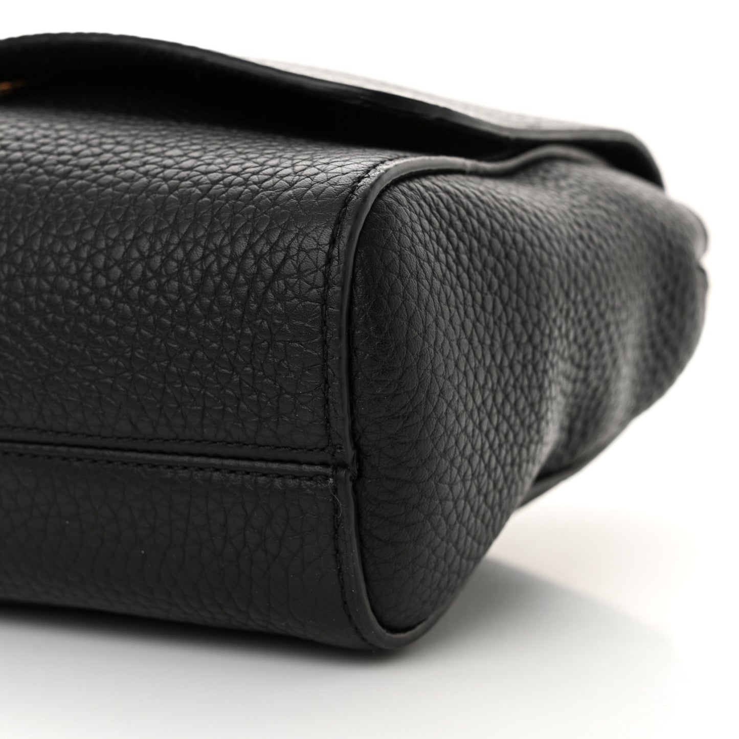 Small Classic Grain Calfskin Medium Lily Black