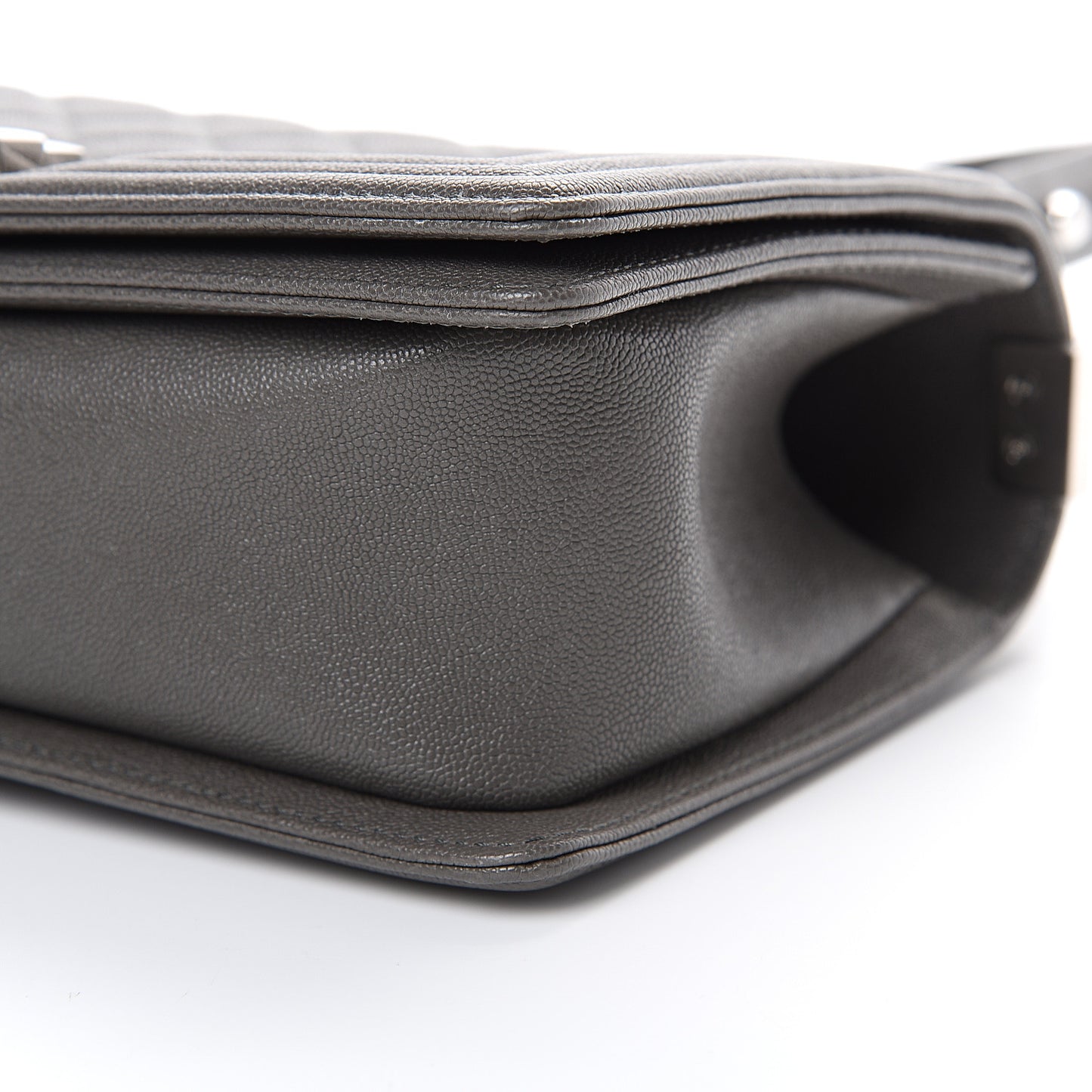 Caviar Quilted Medium Boy Flap Grey