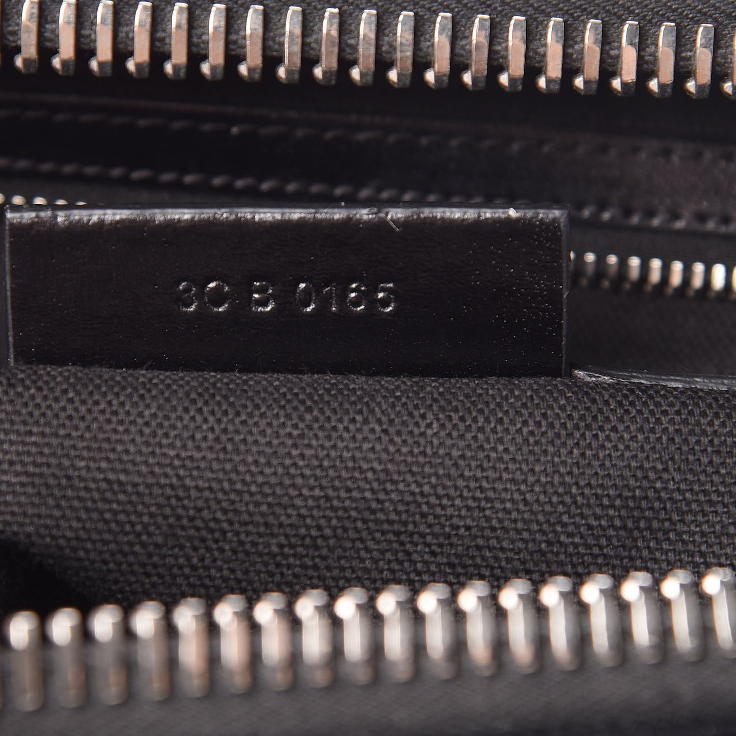 Shiny Lord Calfskin Medium Antigona Black