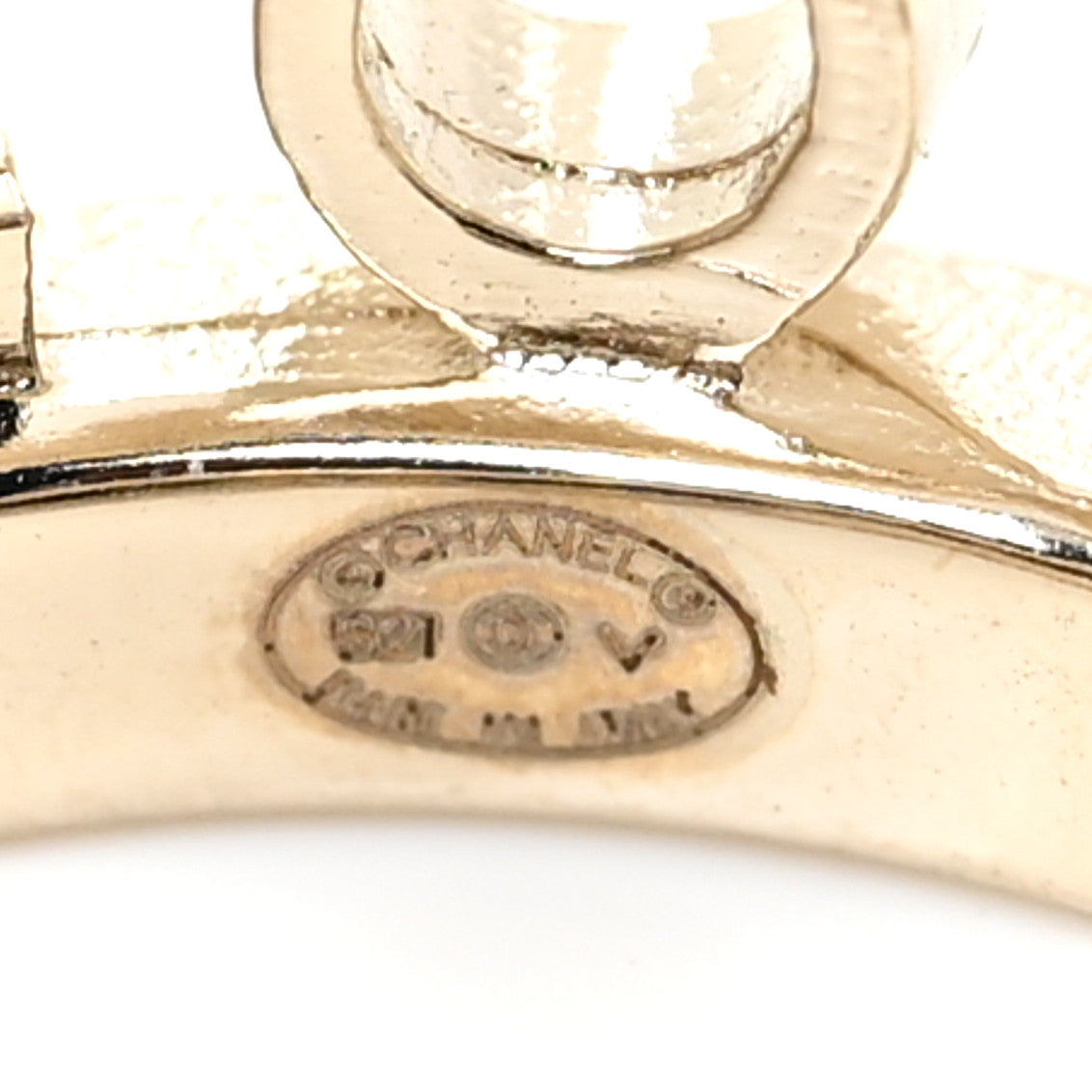 Metal Crystal Bow-tiful CC Hoop Earrings Gold