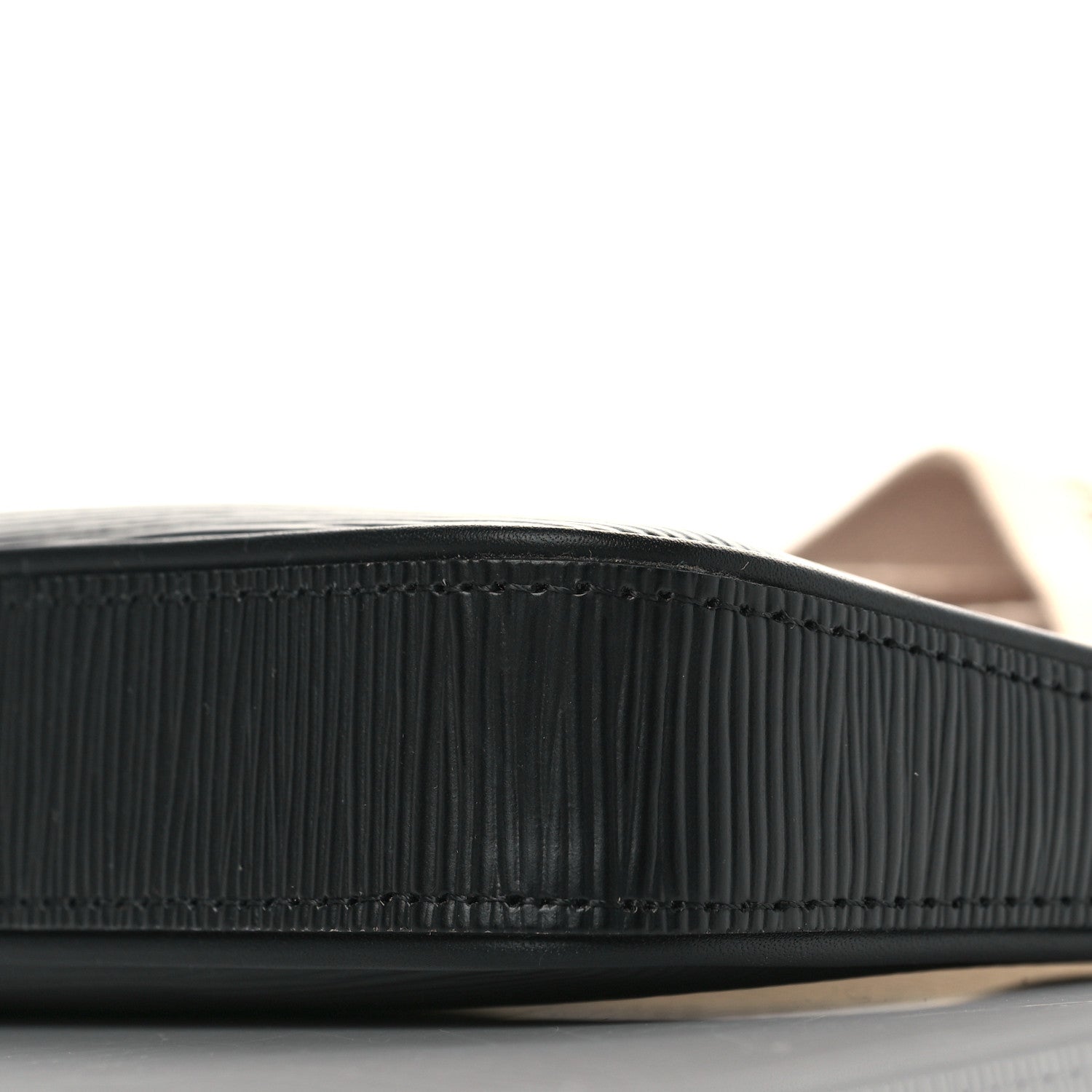 Louis Vuitton Epi Logo Easy Pouch On Strap Black 8 of 8
