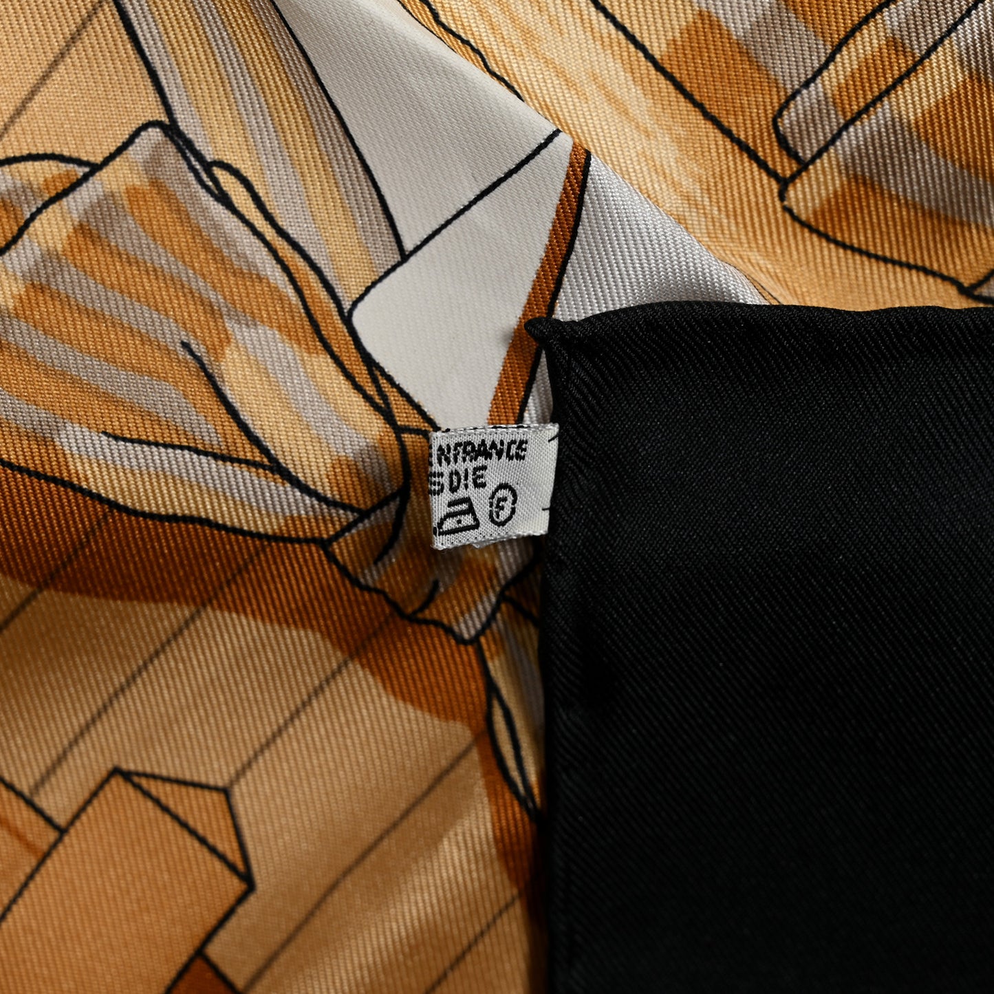 Silk Vintage Les Becanes Scarf 90