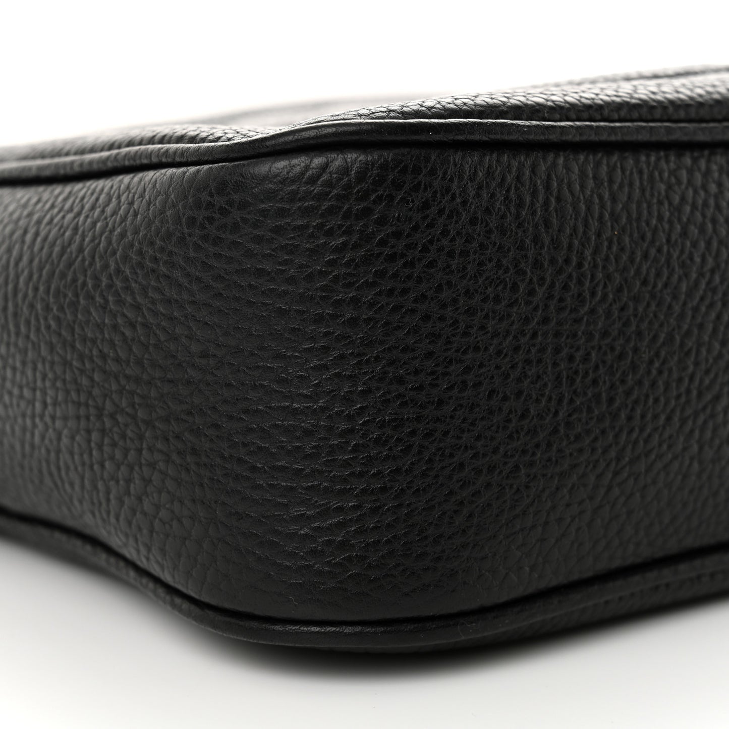Pebbled Calfskin Small Soho Disco Bag Black