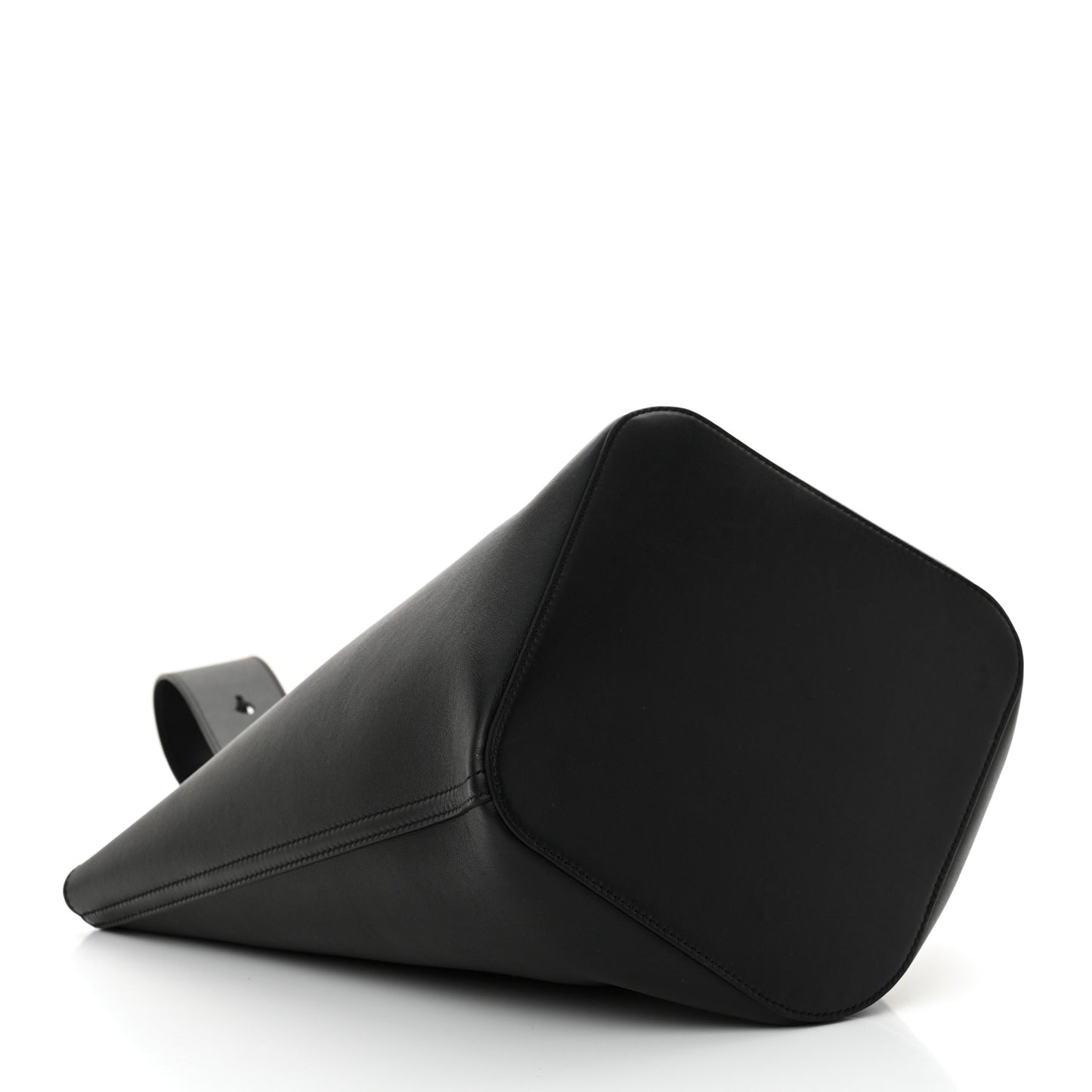 Smooth Calfskin Medium Pebble Bucket Bag Black
