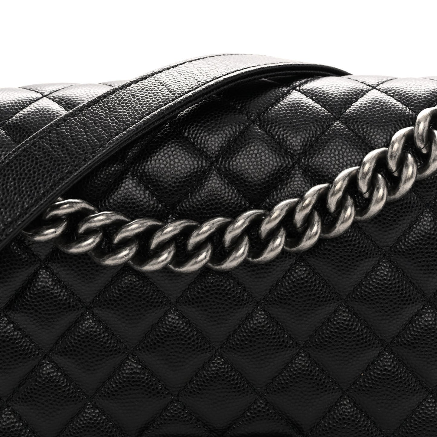 Caviar Quilted Medium Boy Flap Black