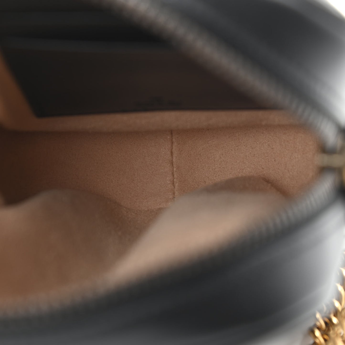 Calfskin Matelasse Mini GG Marmont Crossbody Bag Black