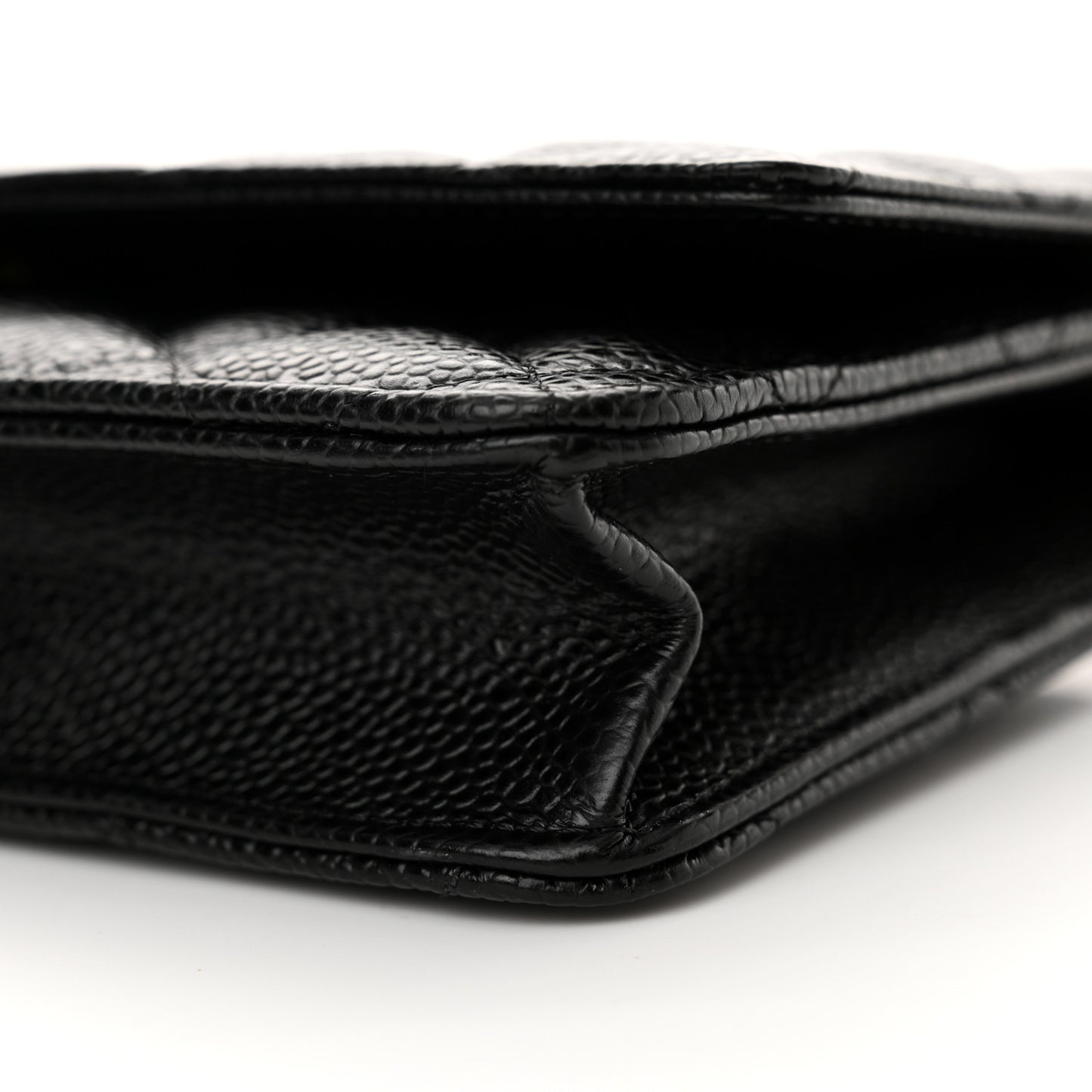 Caviar Quilted Wallet on Chain WOC Black