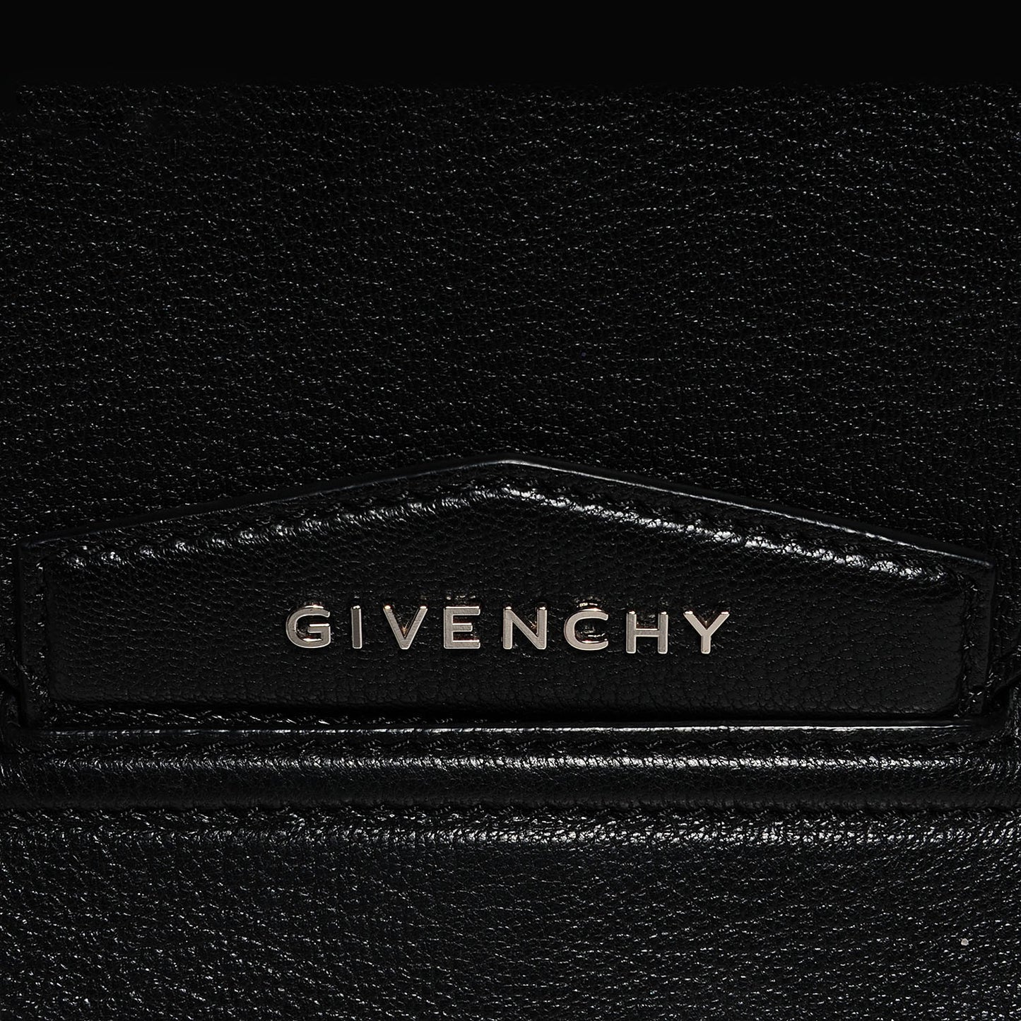 Sugar Goatskin Medium Antigona Envelope Clutch Black