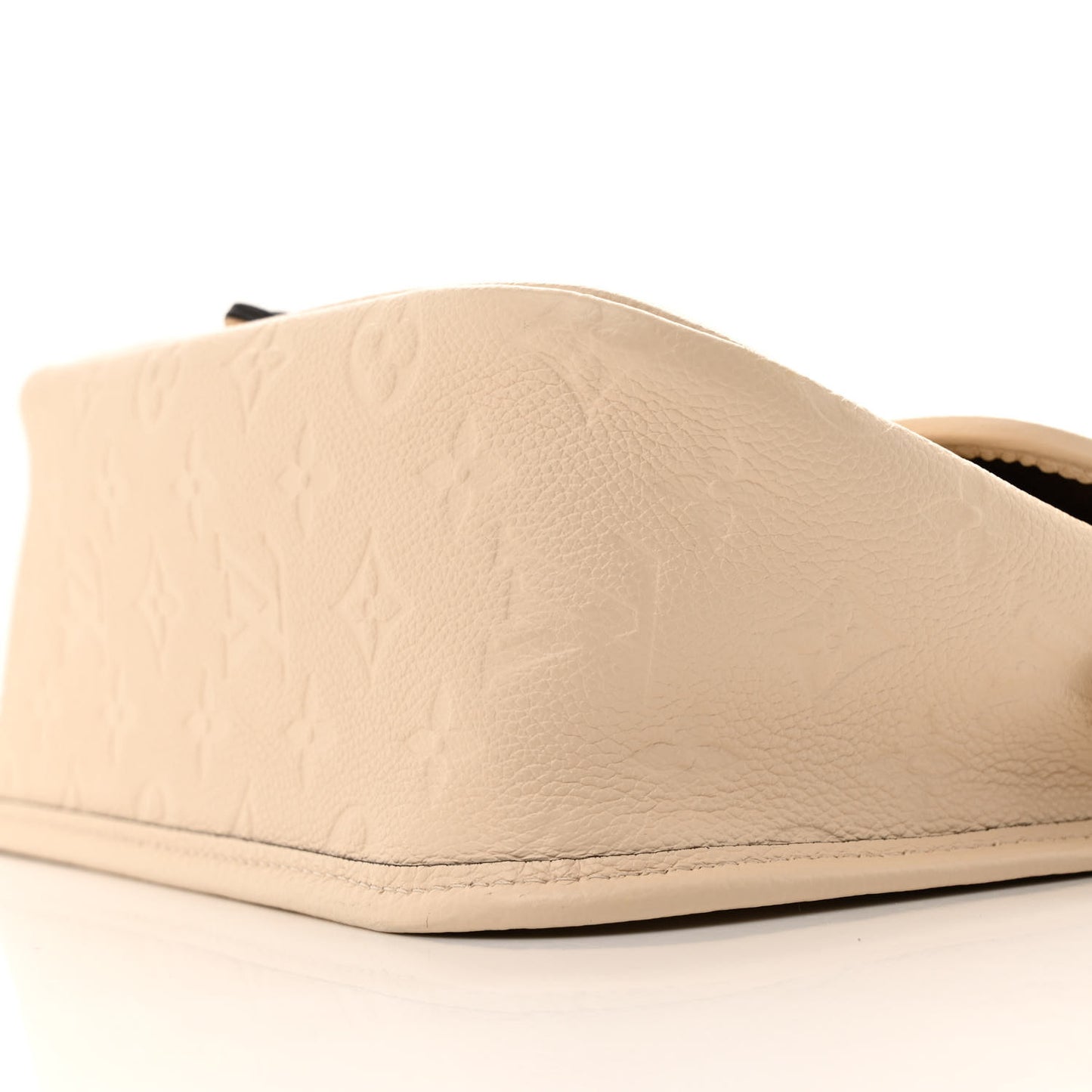 Empreinte Monogram Giant Diane Cream