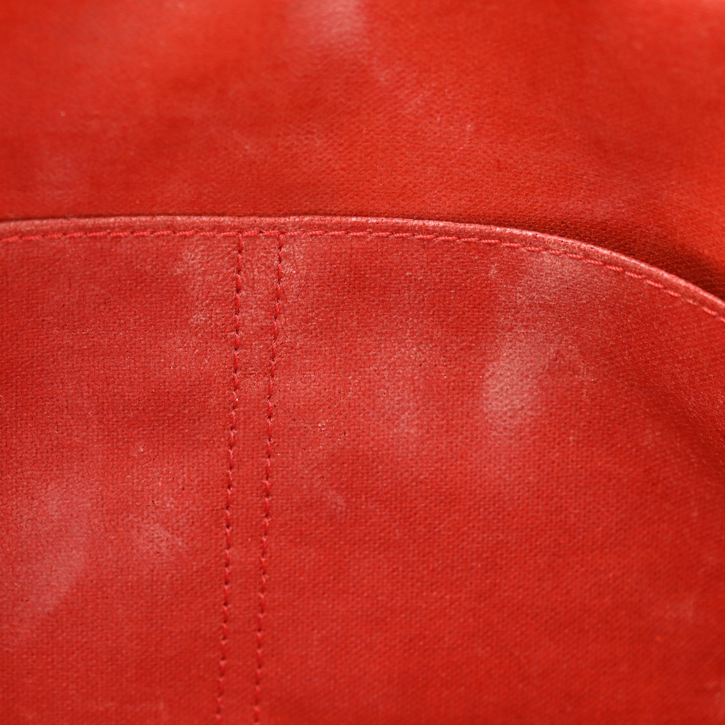 Damier Ebene Trousse Toilette 28