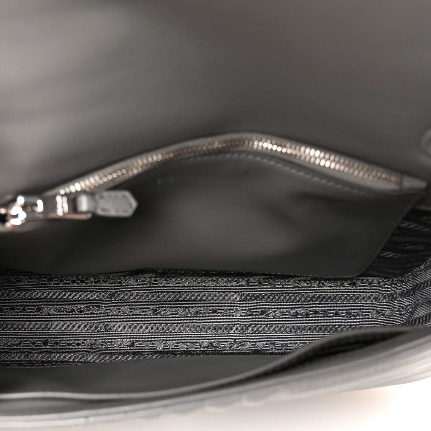 Soft Calfskin Impunture Diagramme Monochrome Medium Chain Flap Shoulder Marmo