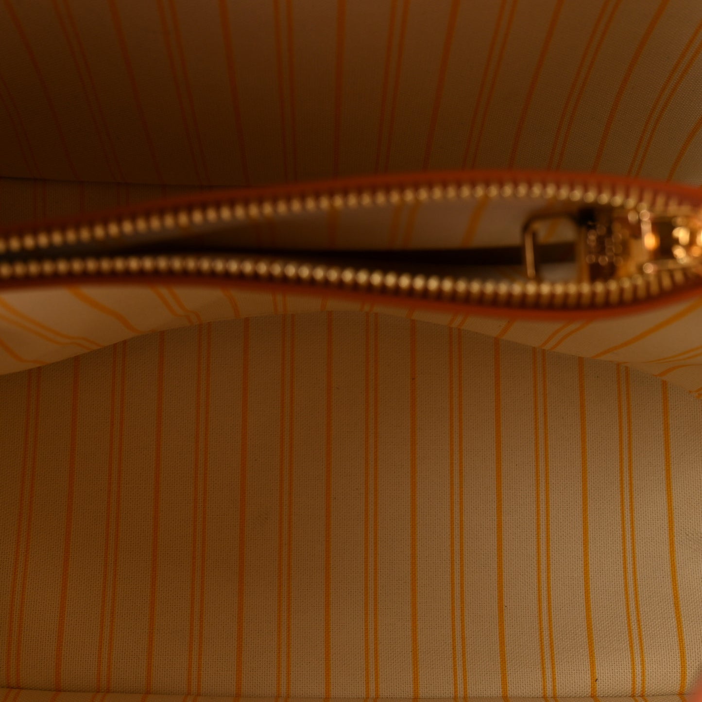 Raffia Calfskin Monogram Neonoe MM Tan
