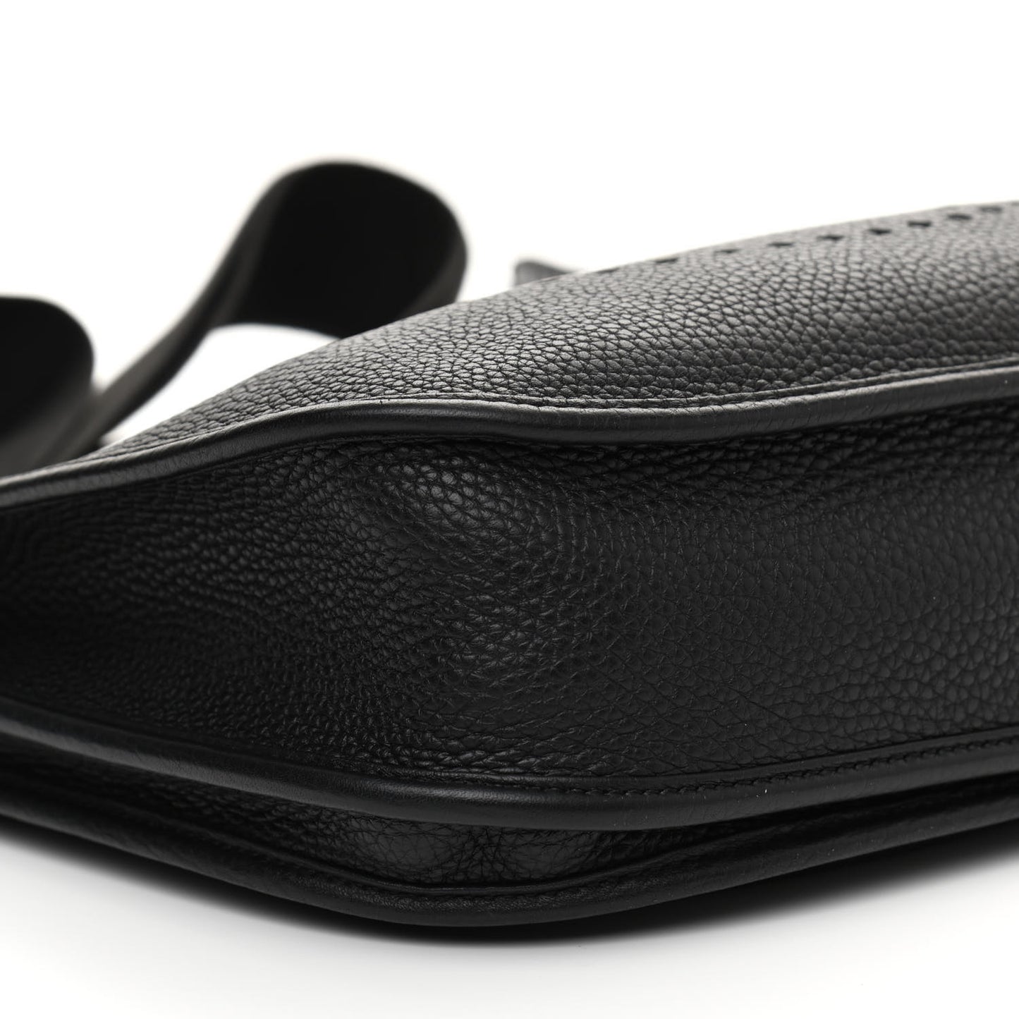 Taurillon Clemence Evelyne III PM Black