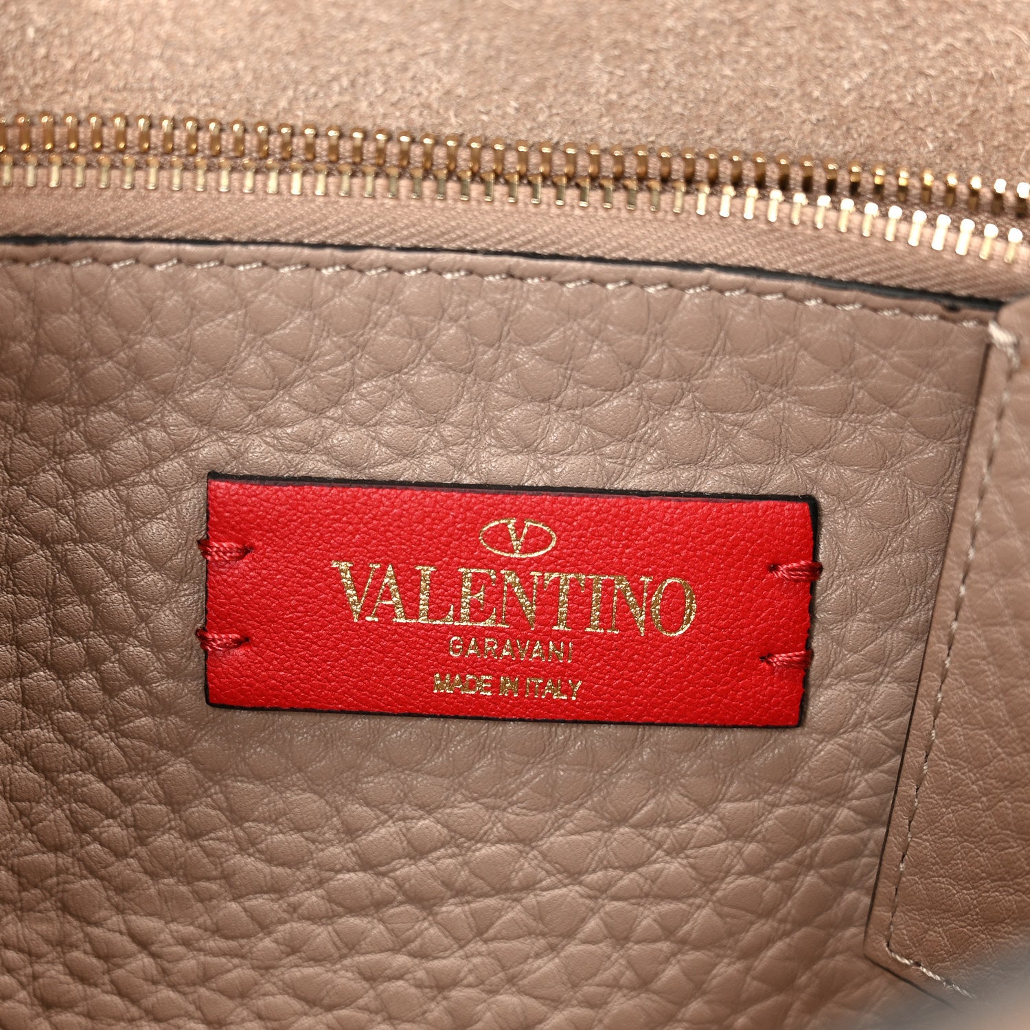 Valentino Garavani Pebbled Calfskin Rockstud Side Slip Crossbody  Poudre 6 of 9