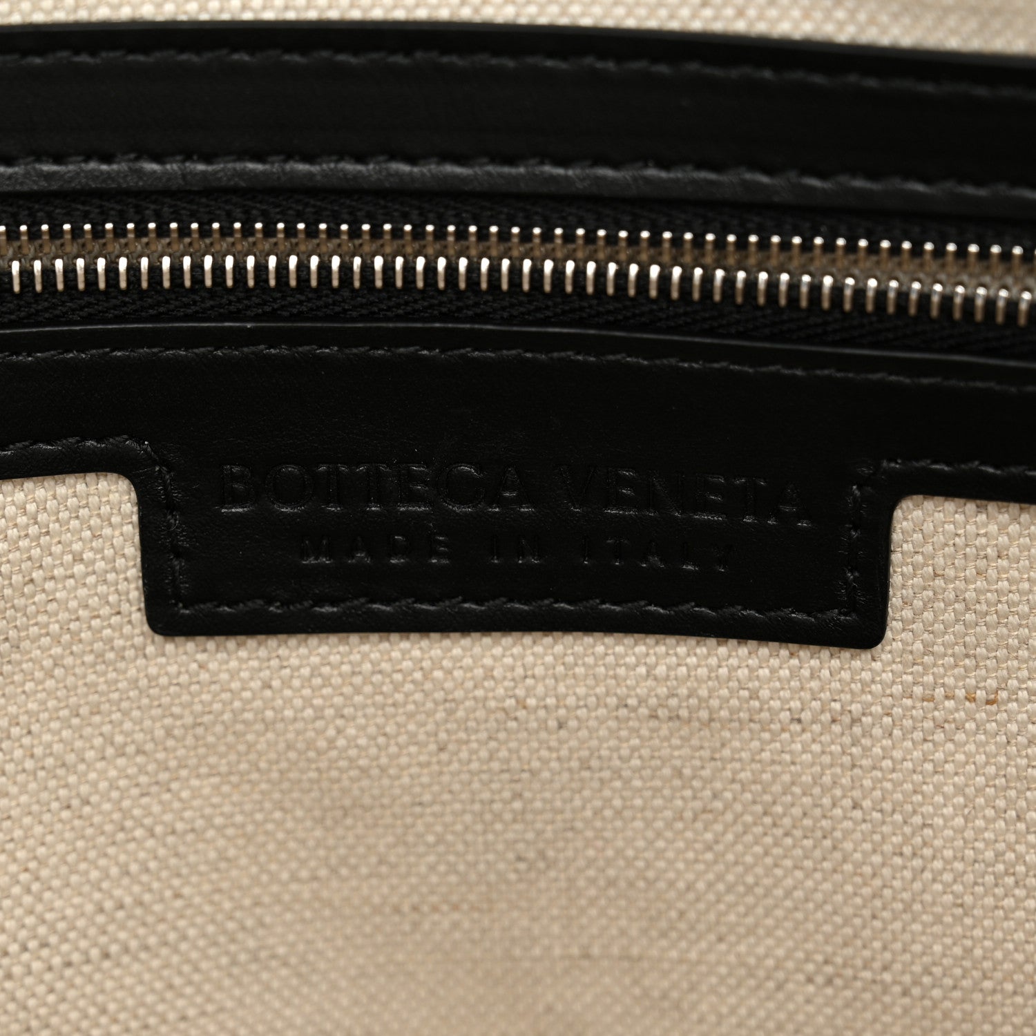 Bottega Veneta Calfskin Intrecciato Zipped Tote Black 6 of 10