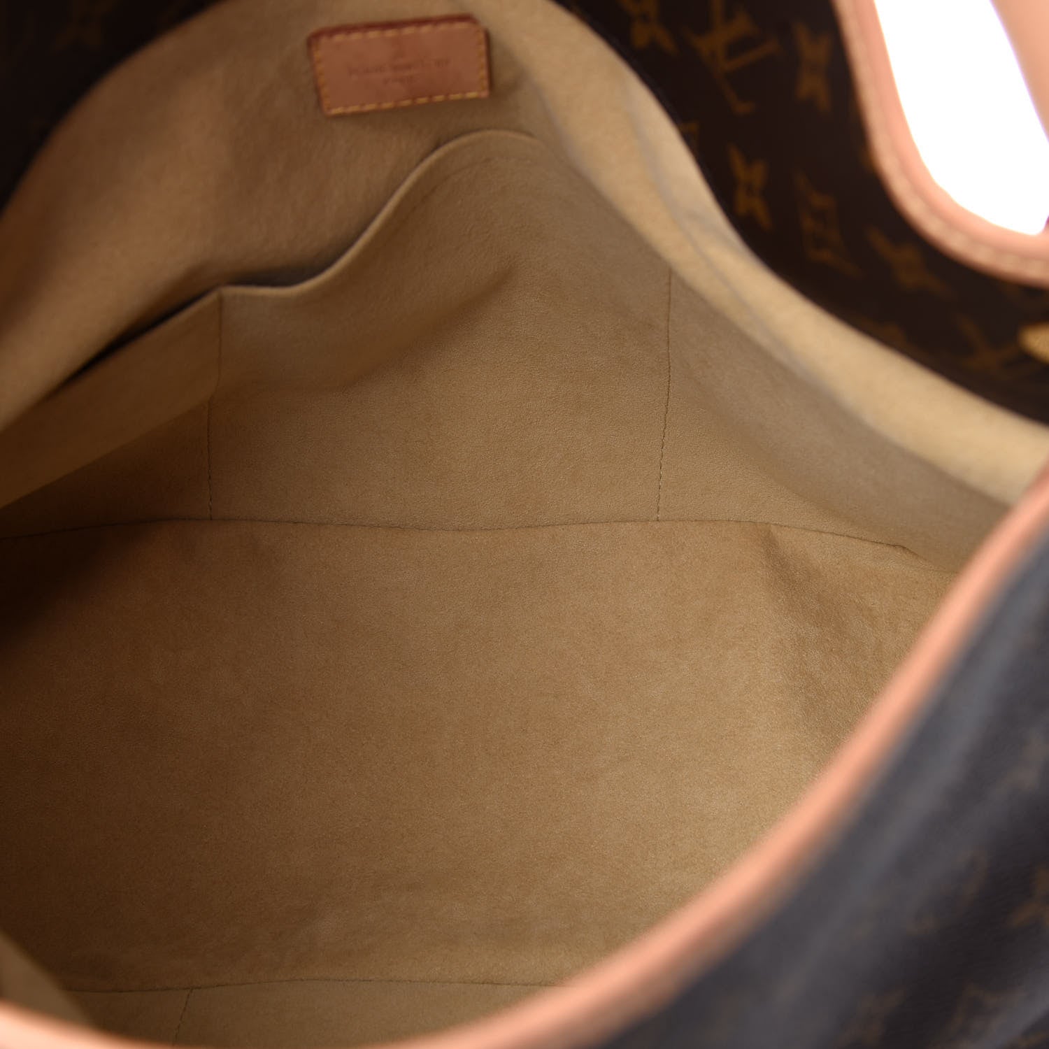 Louis Vuitton Monogram Artsy GM 5 of 10
