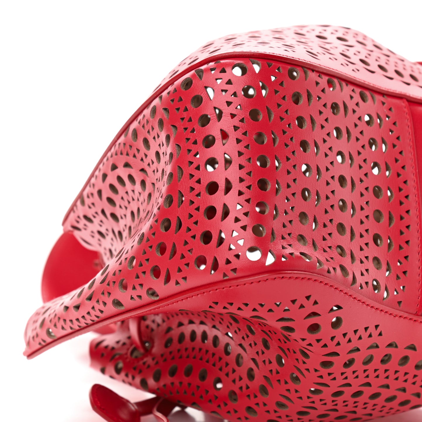 Calfskin Vienne Rose-Marie 19 Bag Red
